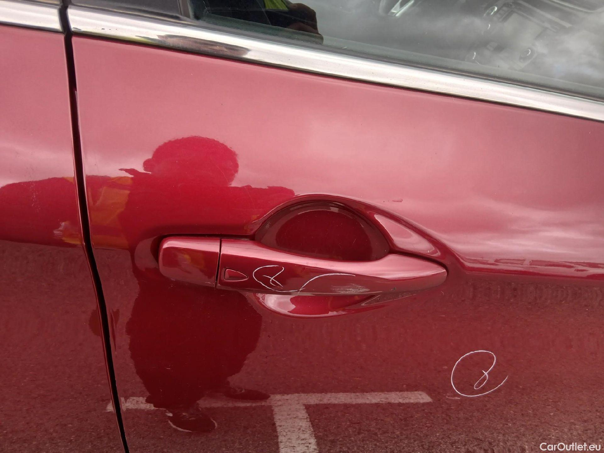  Nissan  Qashqai NISSAN  / 2017 / 5P / todoterreno DIG-T 103 kW (140 CV) E6D N-CONNECTA #27