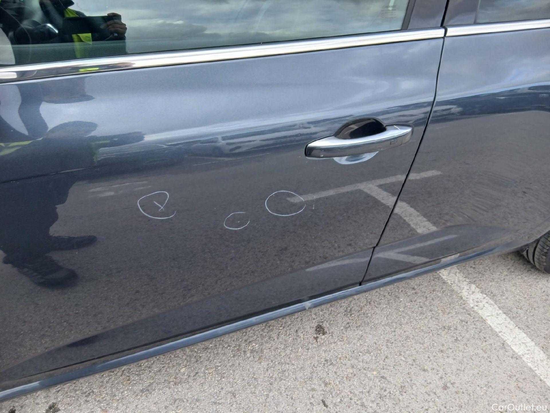  Renault  Megane RENAULT Mégane / 2020 / 5P / berlina con portón Zen Blue dCi 85 kW (115CV) #15