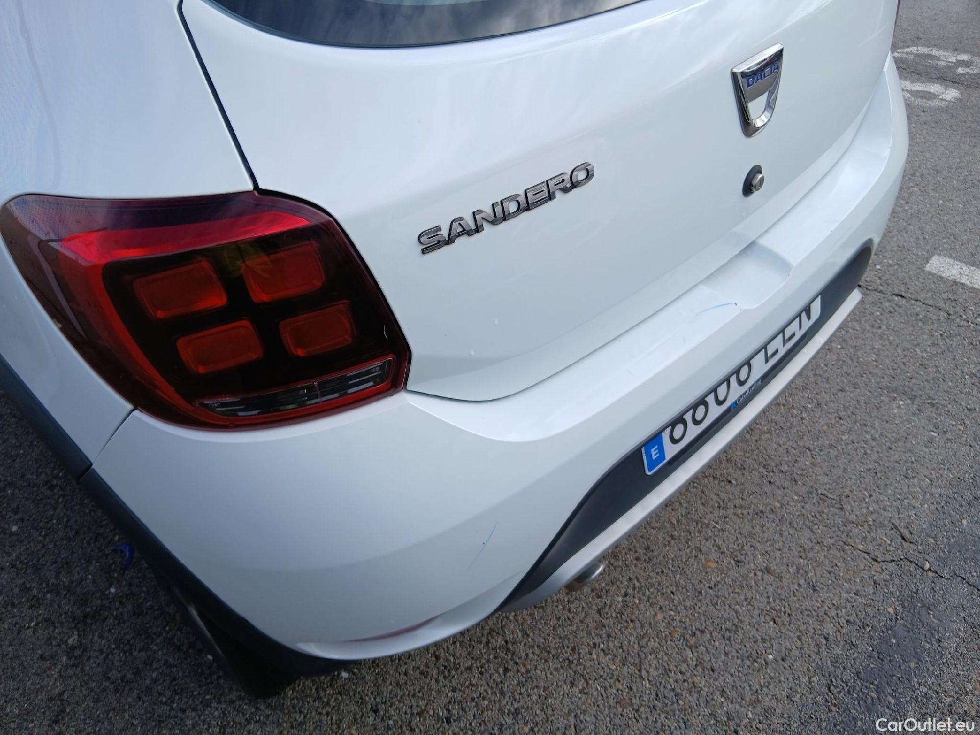  Dacia  Sandero DACIA  / 2016 / 5P / berlina con portón Stepway Essential Blue dCi 70kW (95CV) #20