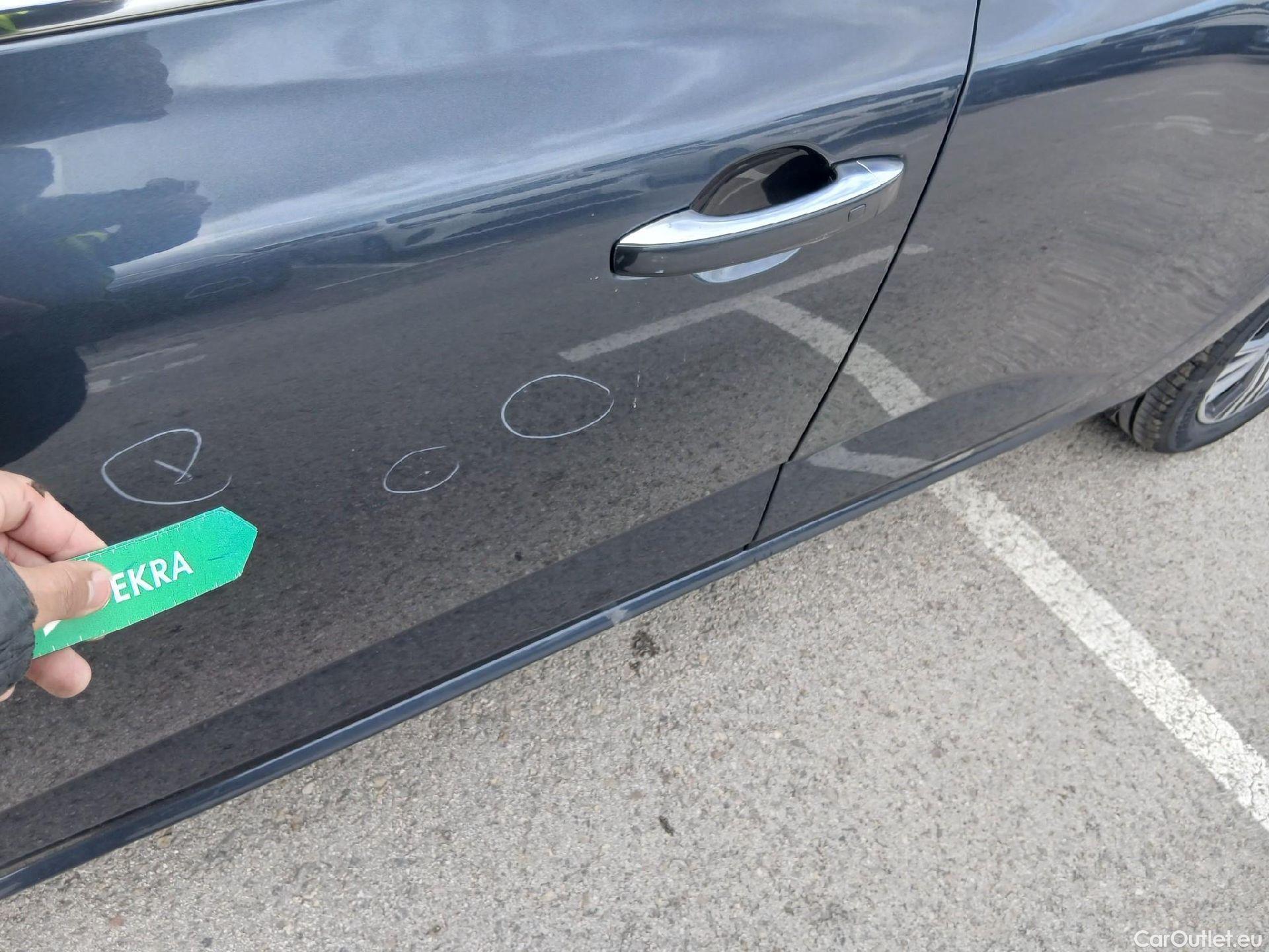  Renault  Megane RENAULT Mégane / 2020 / 5P / berlina con portón Zen Blue dCi 85 kW (115CV) #16