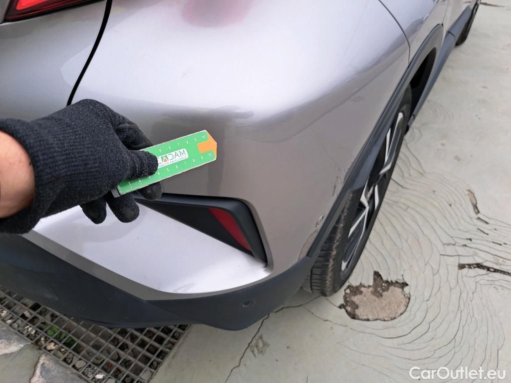  Toyota  C-HR TOYOTA  / 2016 / 5P / todoterreno 1.8 125H Advance (CX) #9