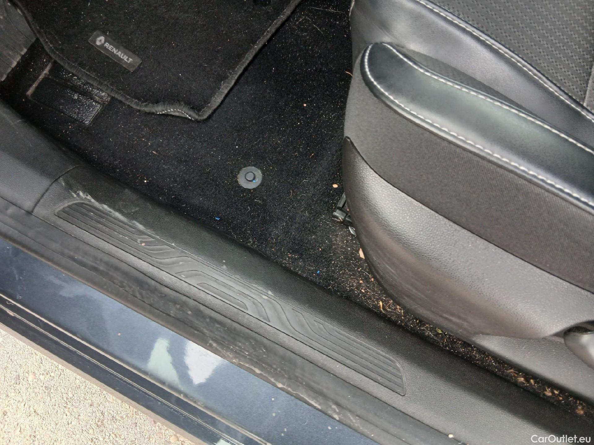  Renault  Megane RENAULT Mégane / 2020 / 5P / berlina con portón Zen Blue dCi 85 kW (115CV) #2