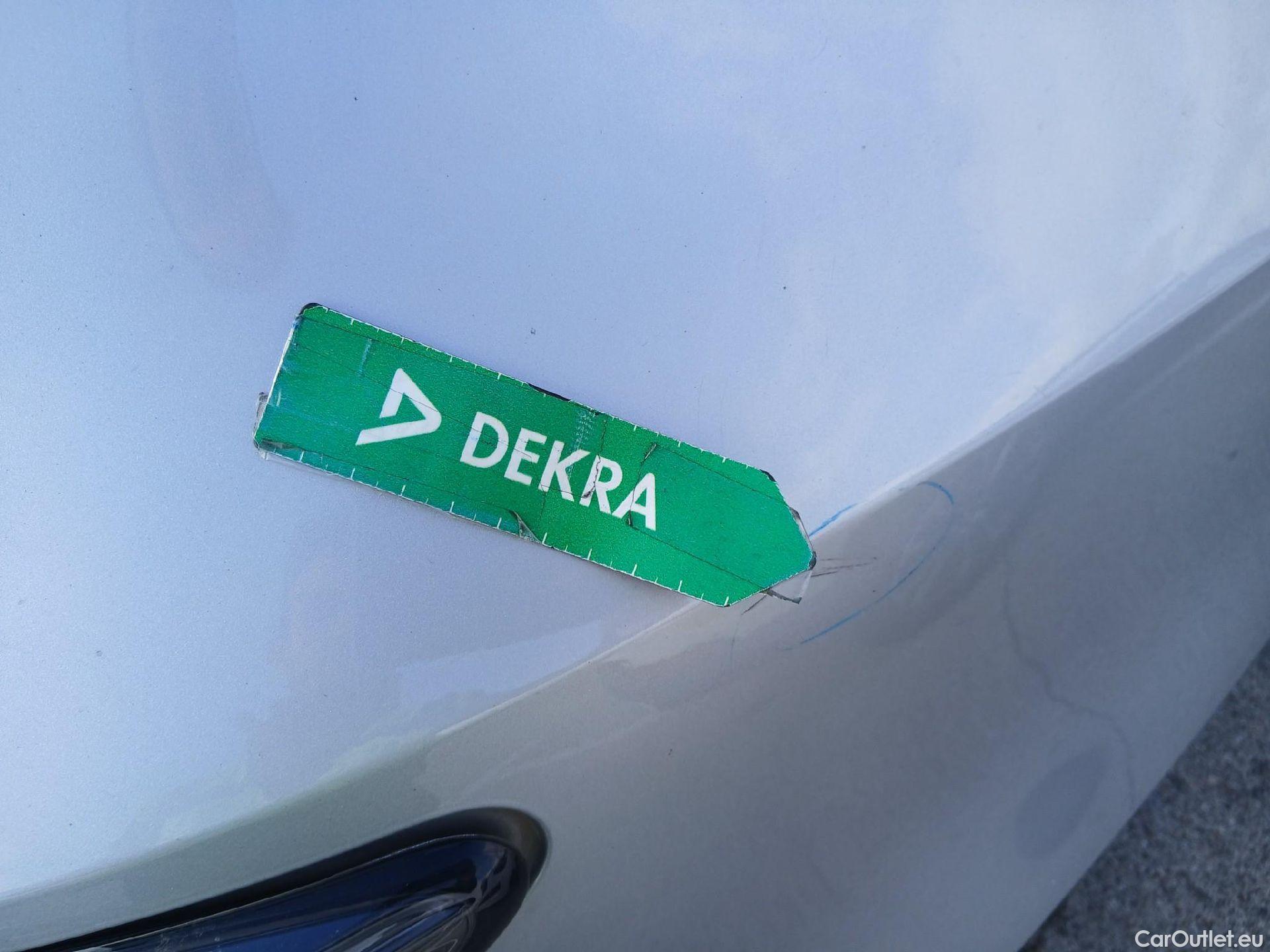  Toyota  Corolla TOYOTA  1.8 125H ACTIVE TECH E-CVT #32