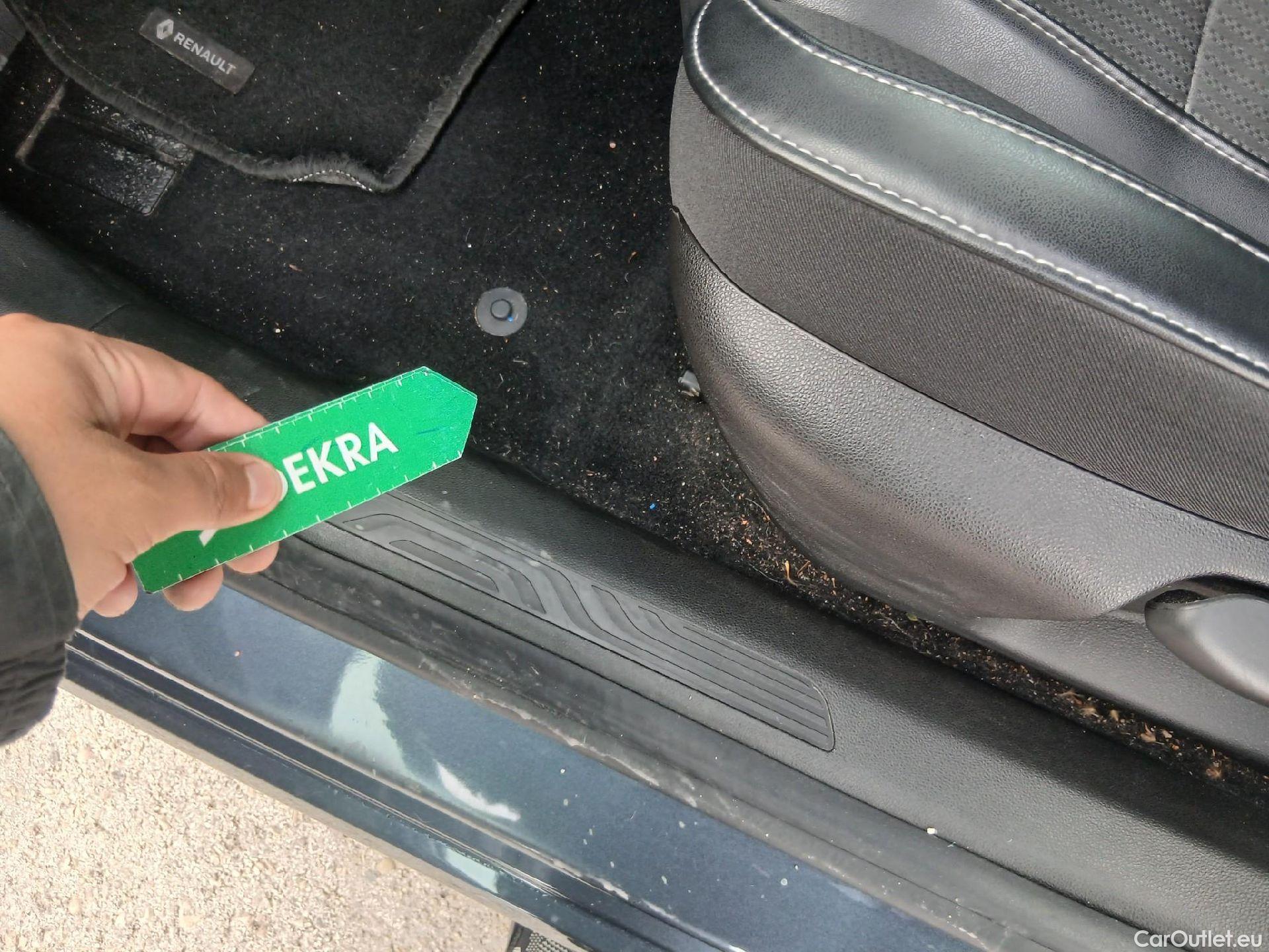  Renault  Megane RENAULT Mégane / 2020 / 5P / berlina con portón Zen Blue dCi 85 kW (115CV) #1