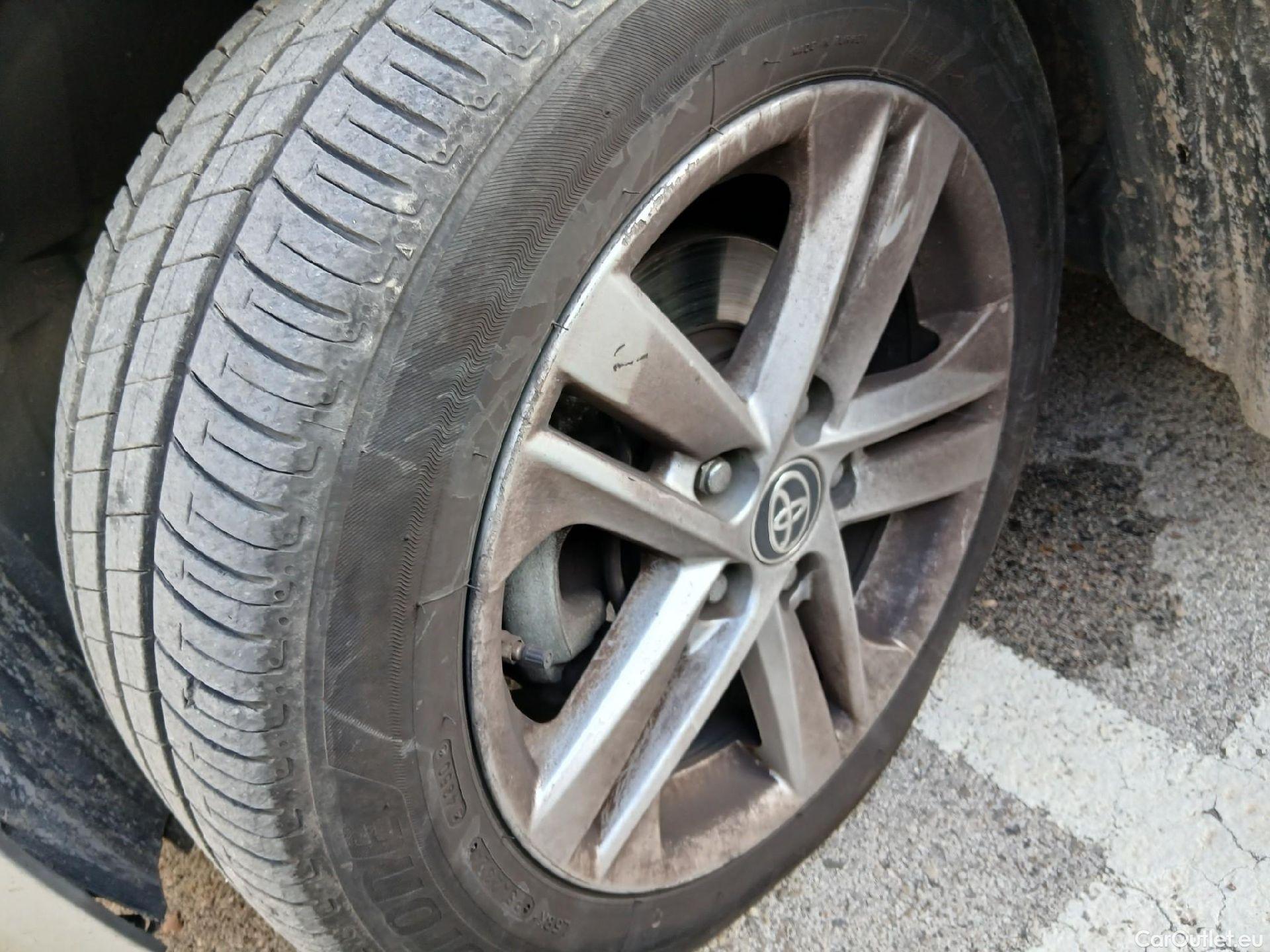  Toyota  Corolla TOYOTA  1.8 125H ACTIVE TECH E-CVT #6