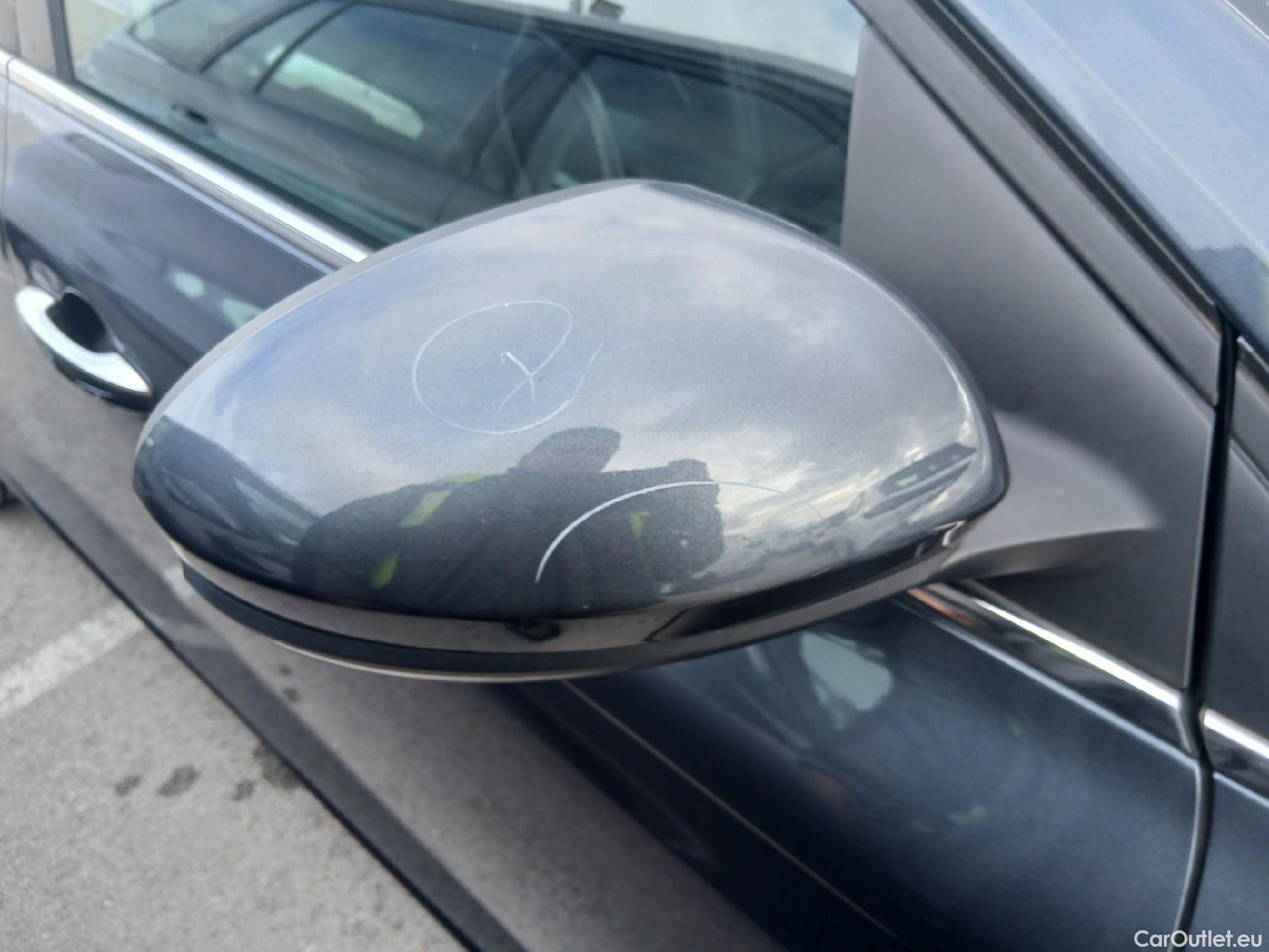  Renault  Megane RENAULT Mégane / 2020 / 5P / berlina con portón Zen Blue dCi 85 kW (115CV) #28