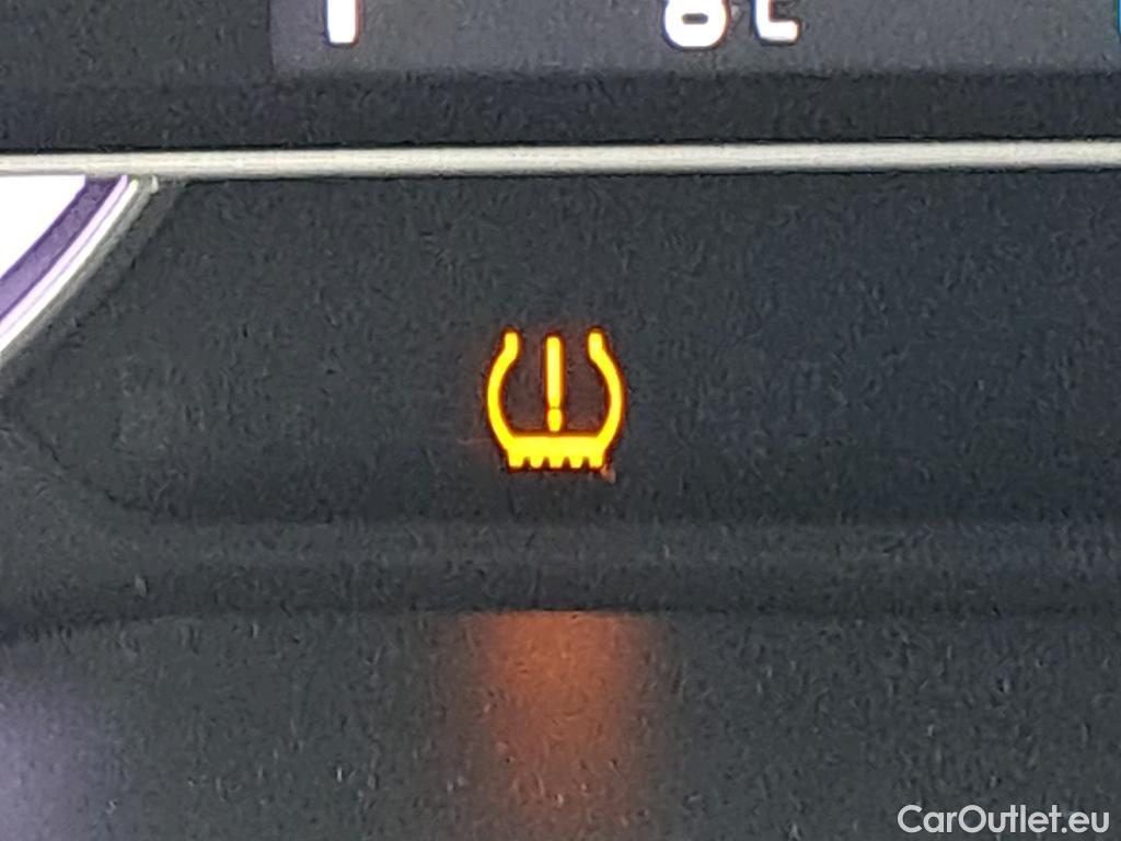  KIA  Niro KIA  / 2019 / 5P / crossover 1.6 GDi HEV 104kW (141CV) Drive #60