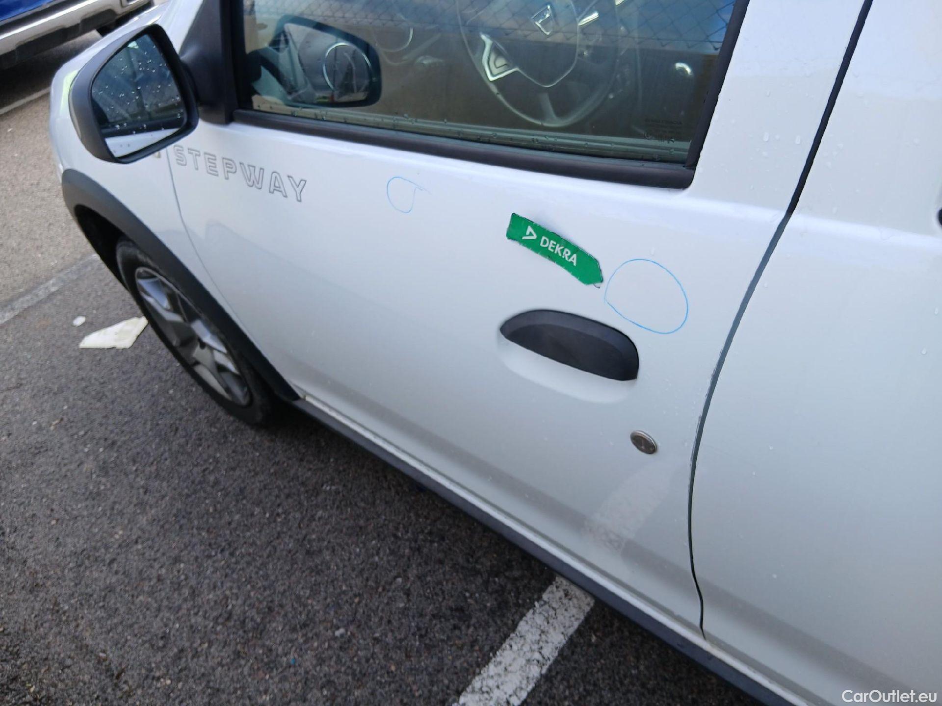  Dacia  Sandero DACIA  / 2016 / 5P / berlina con portón Stepway Essential Blue dCi 70kW (95CV) #14