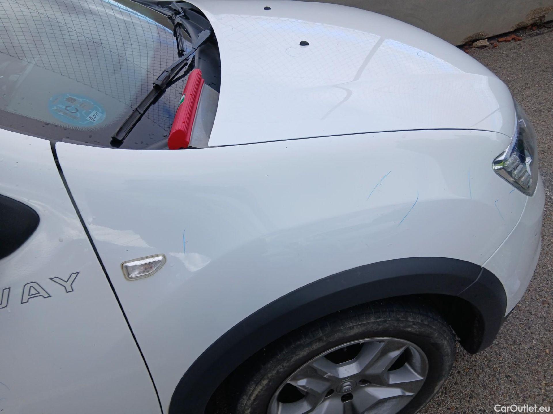  Dacia  Sandero DACIA  / 2016 / 5P / berlina con portón Stepway Essential Blue dCi 70kW (95CV) #32