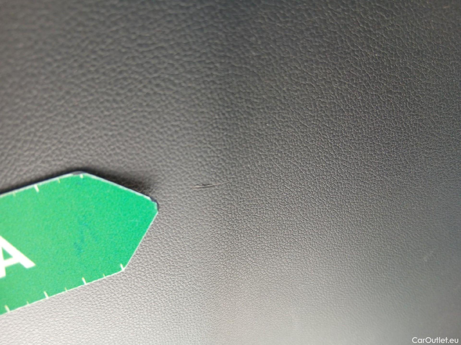  Hyundai  Tucson HYUNDAI  / 2020 / 5P / todoterreno 1.6 TGDI 169kW HEV Tecno Auto 2C #16