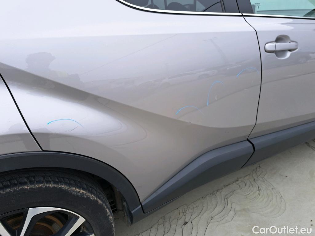  Toyota  C-HR TOYOTA  / 2016 / 5P / todoterreno 1.8 125H Advance (CX) #10