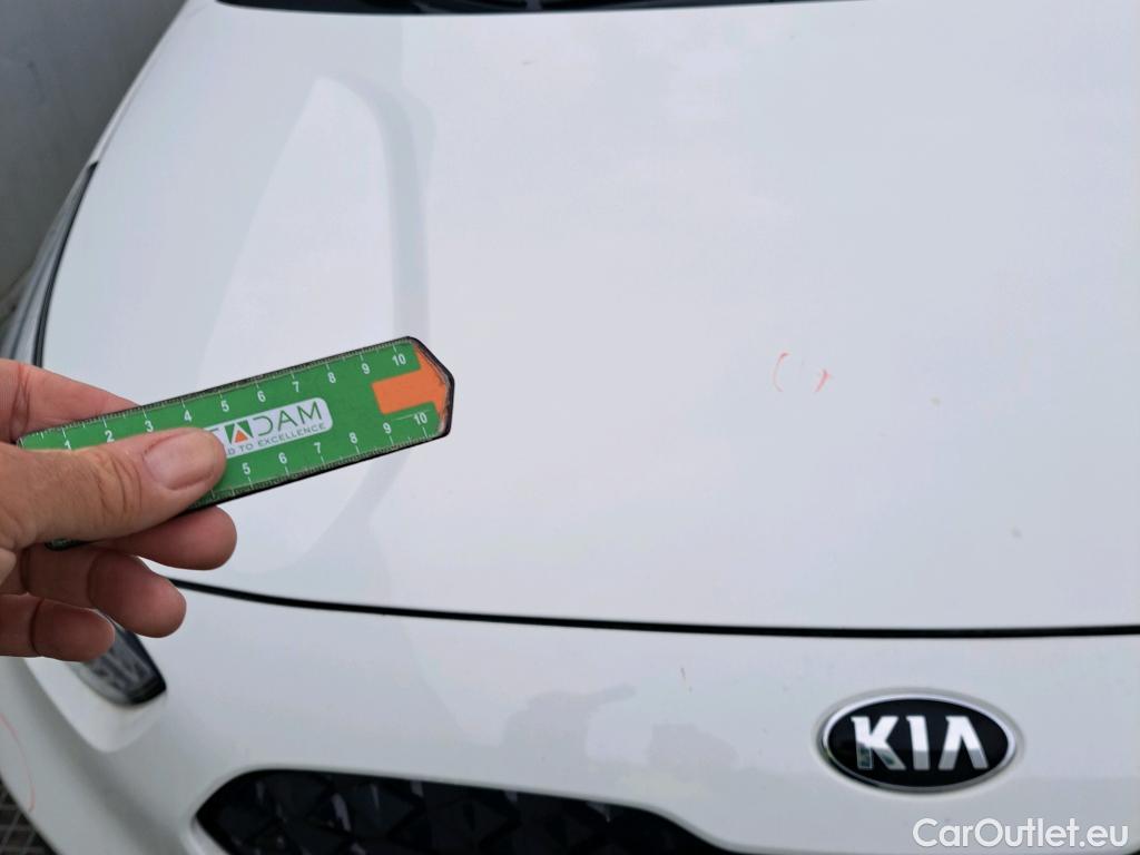  KIA  Niro KIA  / 2019 / 5P / crossover 1.6 GDi HEV 104kW (141CV) Drive #63