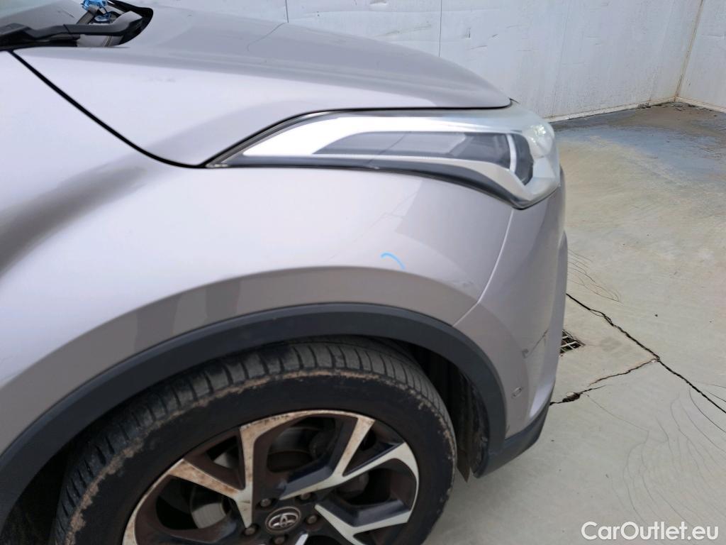  Toyota  C-HR TOYOTA  / 2016 / 5P / todoterreno 1.8 125H Advance (CX) #40