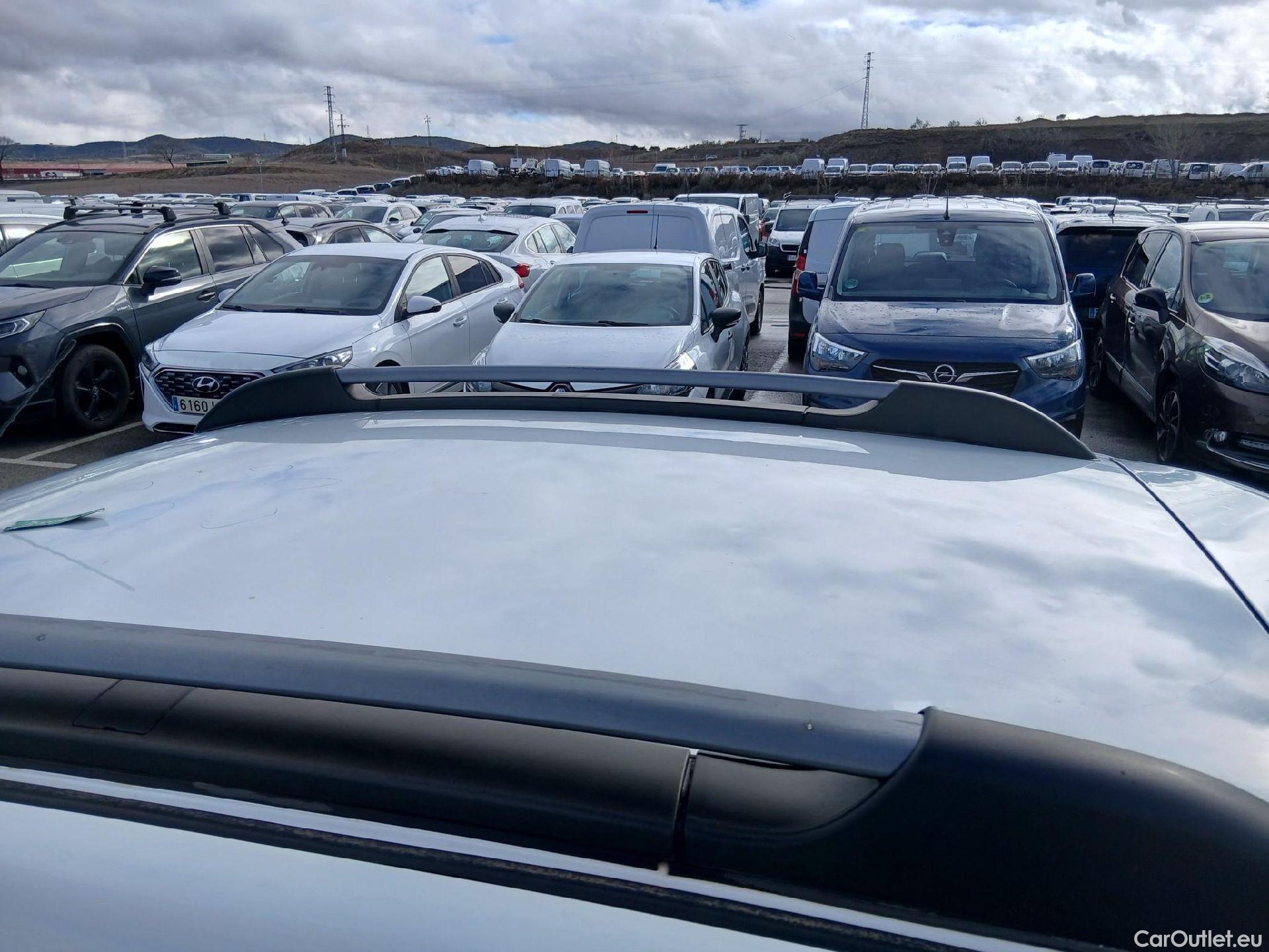  Dacia  Sandero DACIA  / 2016 / 5P / berlina con portón Stepway Essential Blue dCi 70kW (95CV) #16