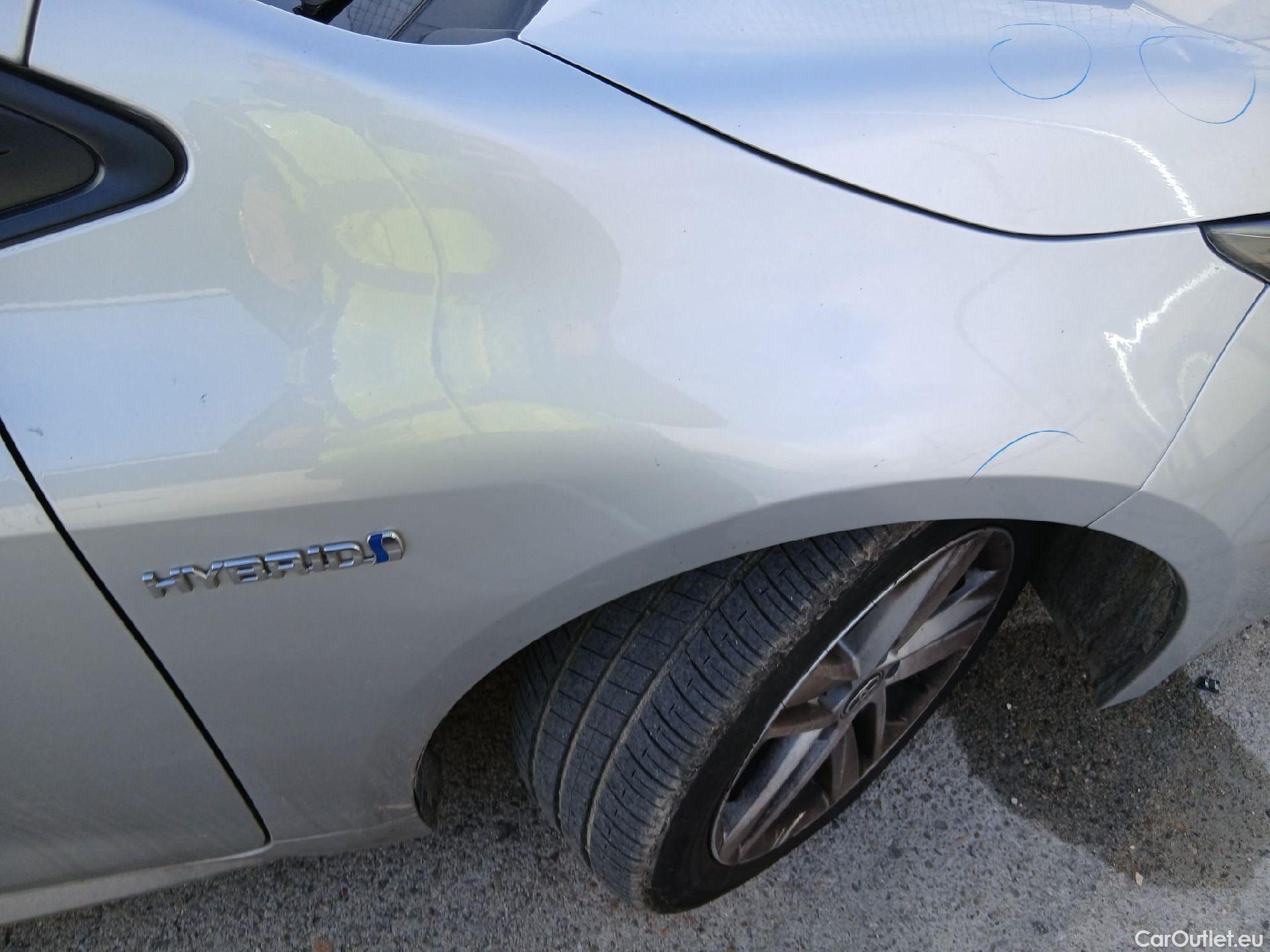  Toyota  Corolla TOYOTA  1.8 125H ACTIVE TECH E-CVT #44