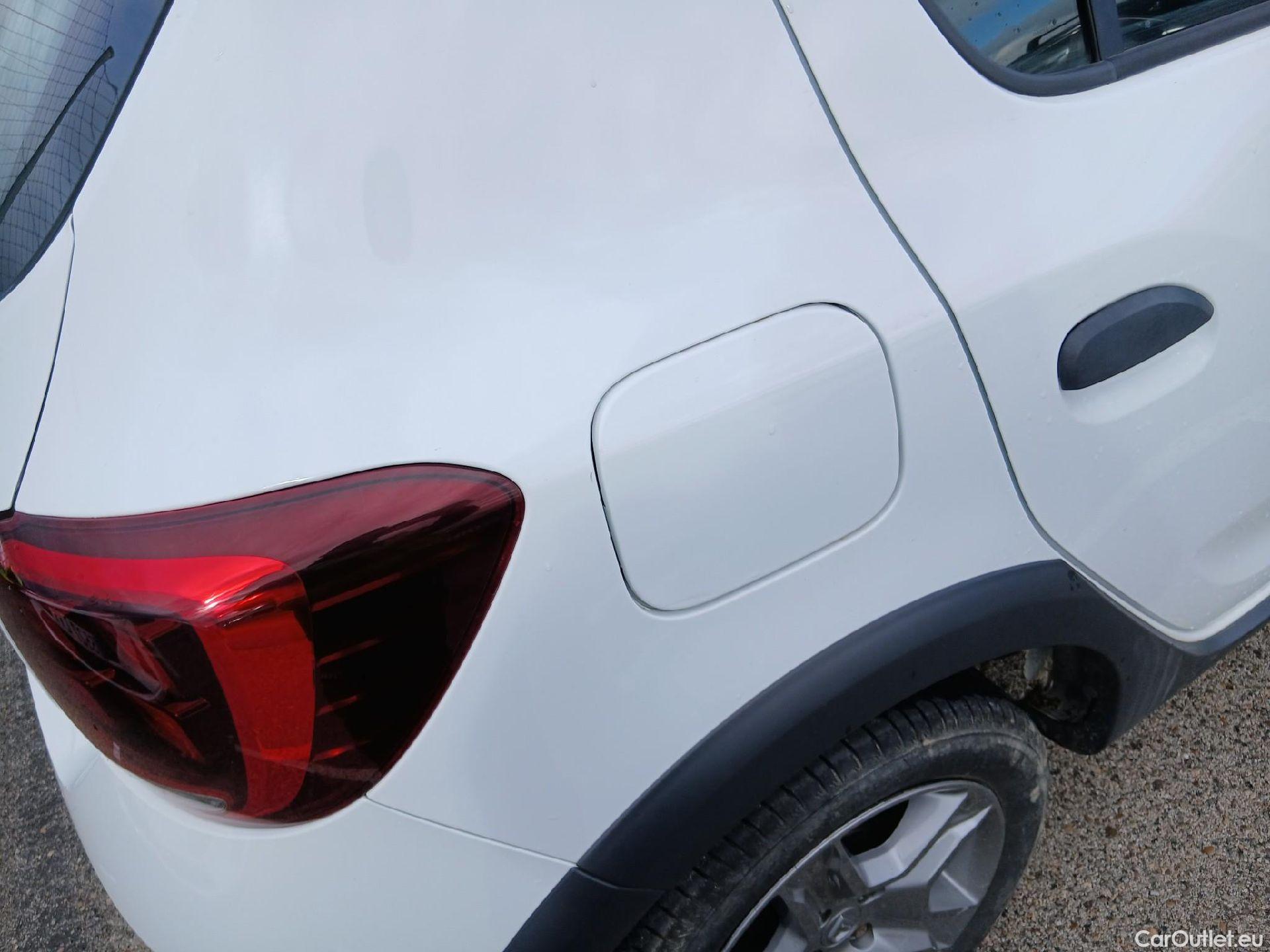  Dacia  Sandero DACIA  / 2016 / 5P / berlina con portón Stepway Essential Blue dCi 70kW (95CV) #25