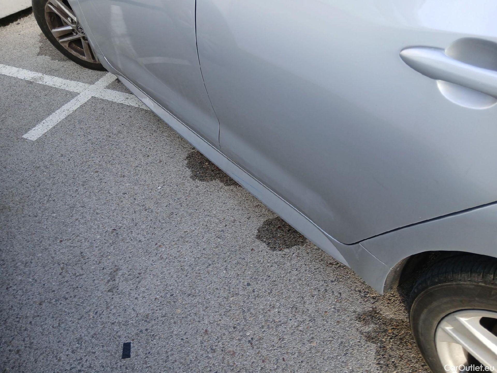  Toyota  Corolla TOYOTA  1.8 125H ACTIVE TECH E-CVT #18