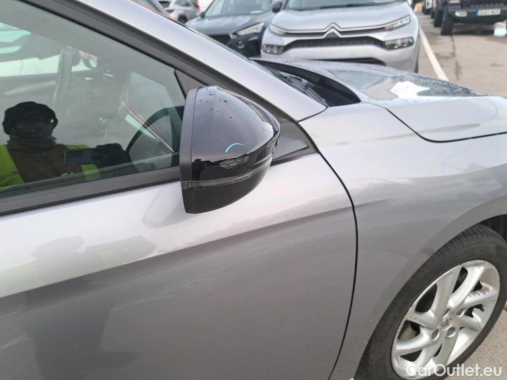  Opel  Corsa OPEL  / 2019 / 5P / berlina con portón 1.2T XHL 74kW (100CV) GS-Line #22