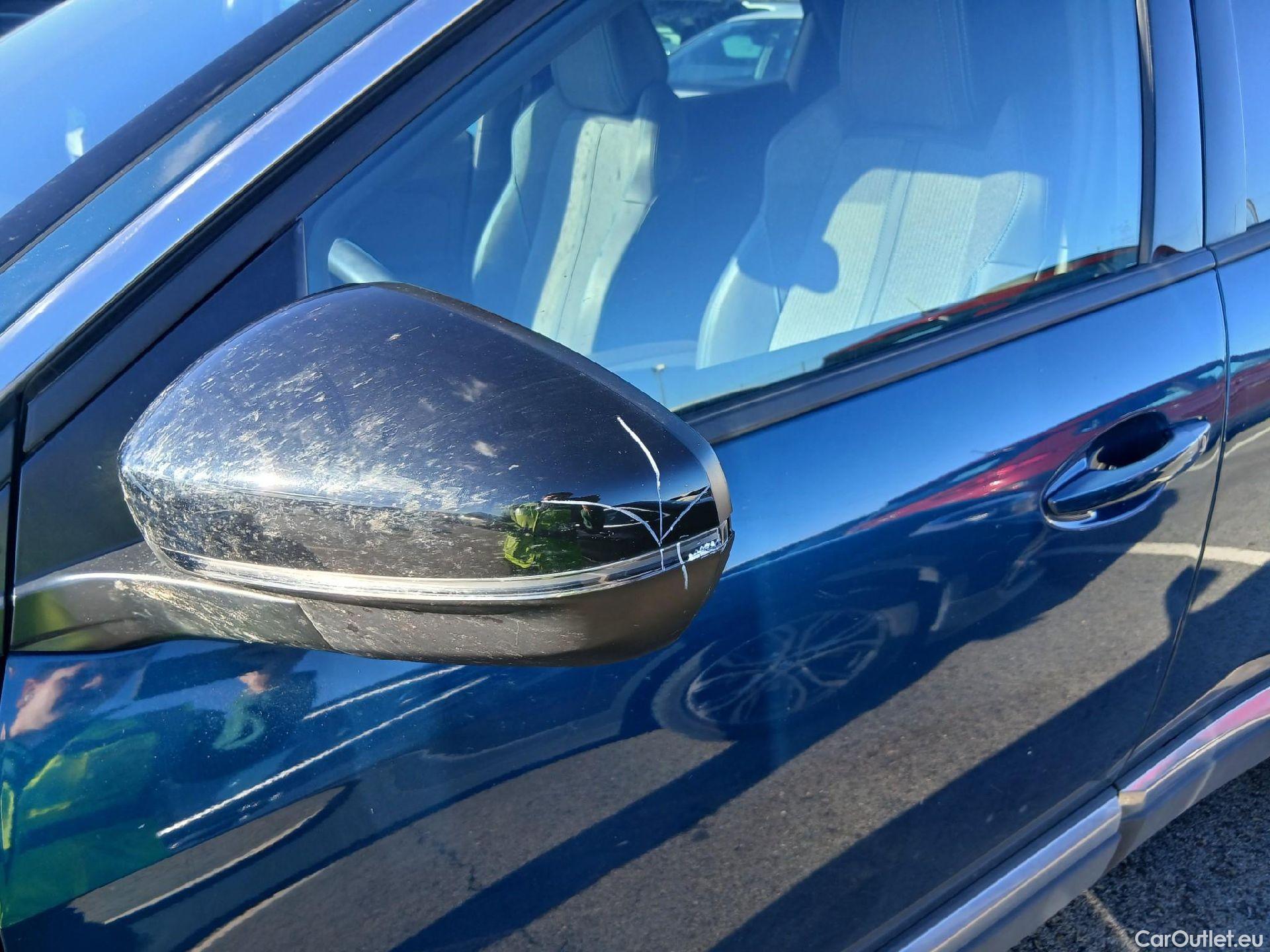  Peugeot  3008 PEUGEOT  / 2020 / 5P / todoterreno 1.5 BlueHDi 96kW S&S Allure Pack EAT8 #18