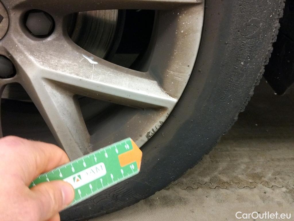  Seat  Leon SEAT Nuevo León / 2020 / 5P / familiar SP 2.0 TDI 85kW Style XL(SP) #12