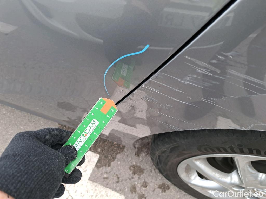  Opel  Corsa OPEL  / 2019 / 5P / berlina con portón 1.2T XHL 74kW (100CV) GS-Line #19