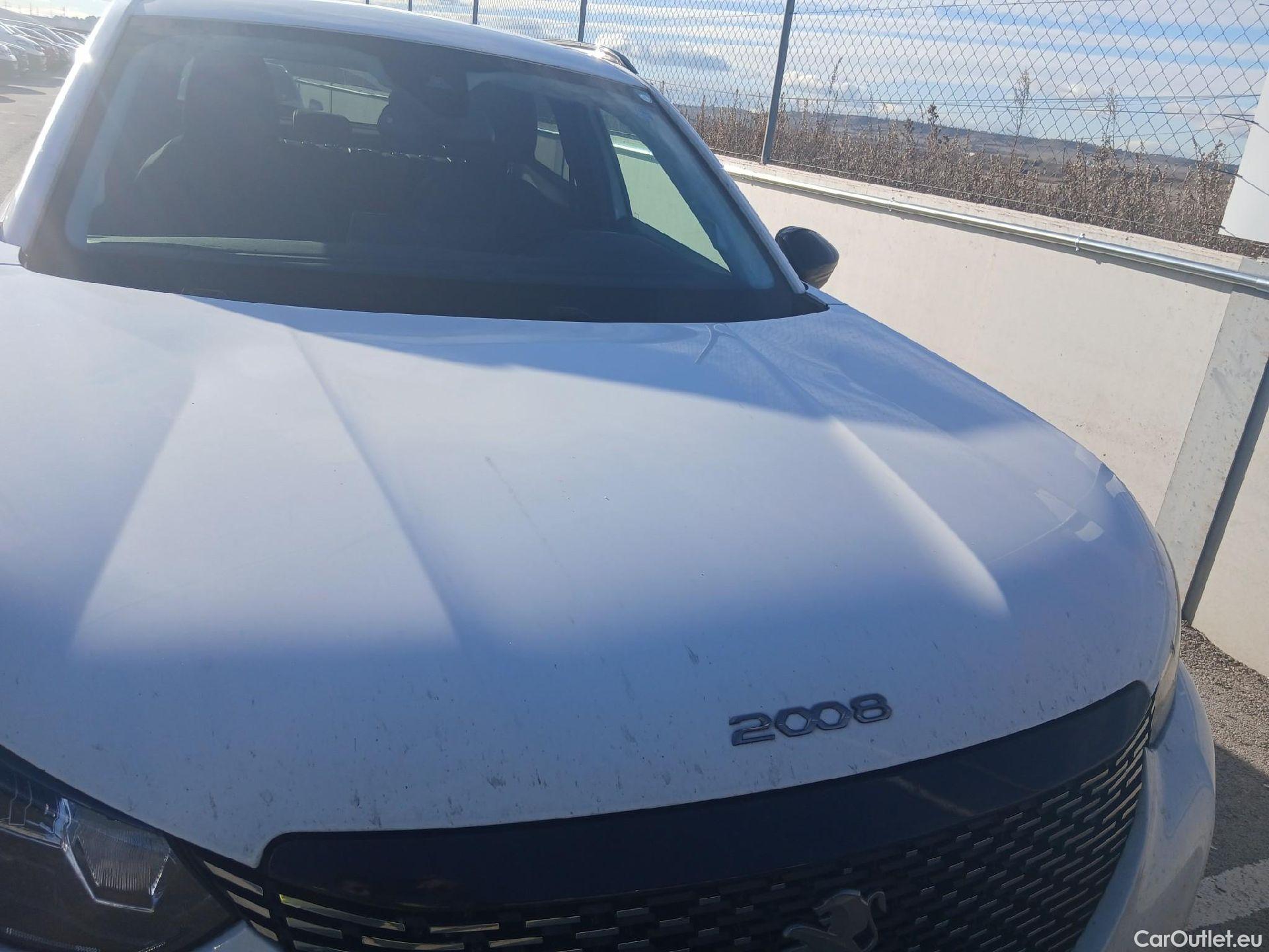  Peugeot  2008 PEUGEOT  / 2019 / 5P / todoterreno Allure BlueHDI 81kW (110CV) #10