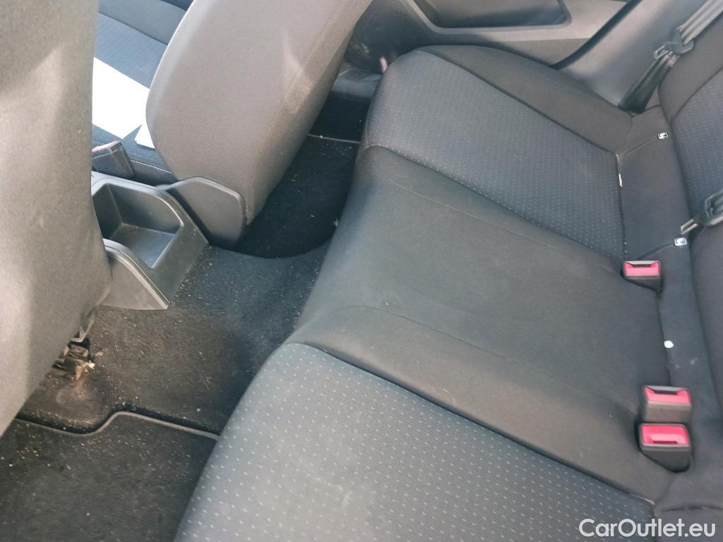  Seat  Ibiza SEAT  / 2017 / 5P / berlina con portón 1.0 TSI 81kW (110CV) Style Plus (AC) #2