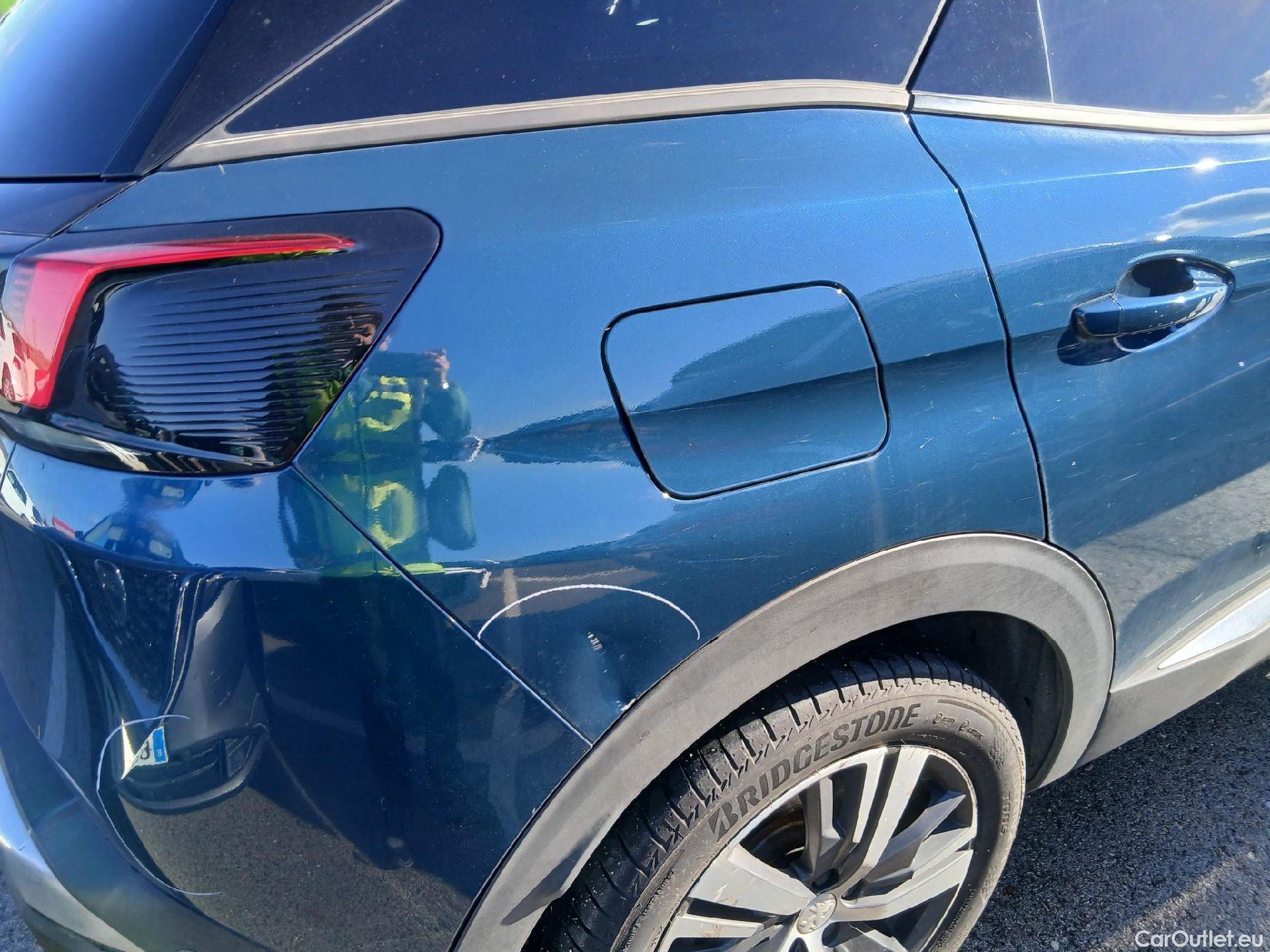  Peugeot  3008 PEUGEOT  / 2020 / 5P / todoterreno 1.5 BlueHDi 96kW S&S Allure Pack EAT8 #27