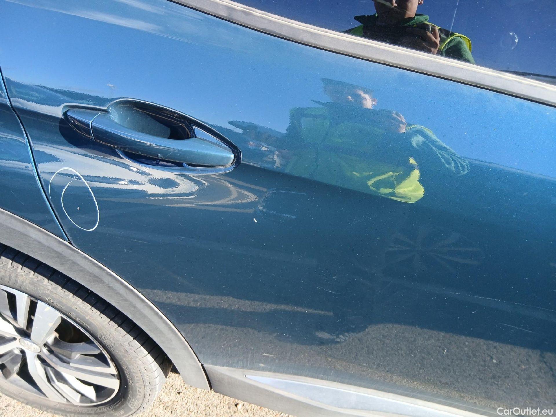  Peugeot  3008 PEUGEOT  / 2020 / 5P / todoterreno 1.5 BlueHDi 96kW S&S Allure Pack EAT8 #31