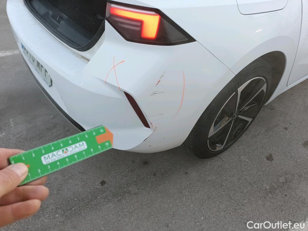  Opel  Astra OPEL  / 2021 / 5P / berlina con portón 1.5D DTH 96kW (130CV) Elegance Auto #1