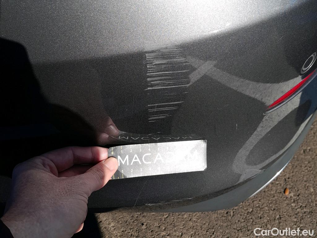  Mercedes  CLA-Klasse MERCEDES-BENZ CLA / 2019 / 5P / familiar CLA 200 D DCT Shooting Brake #20