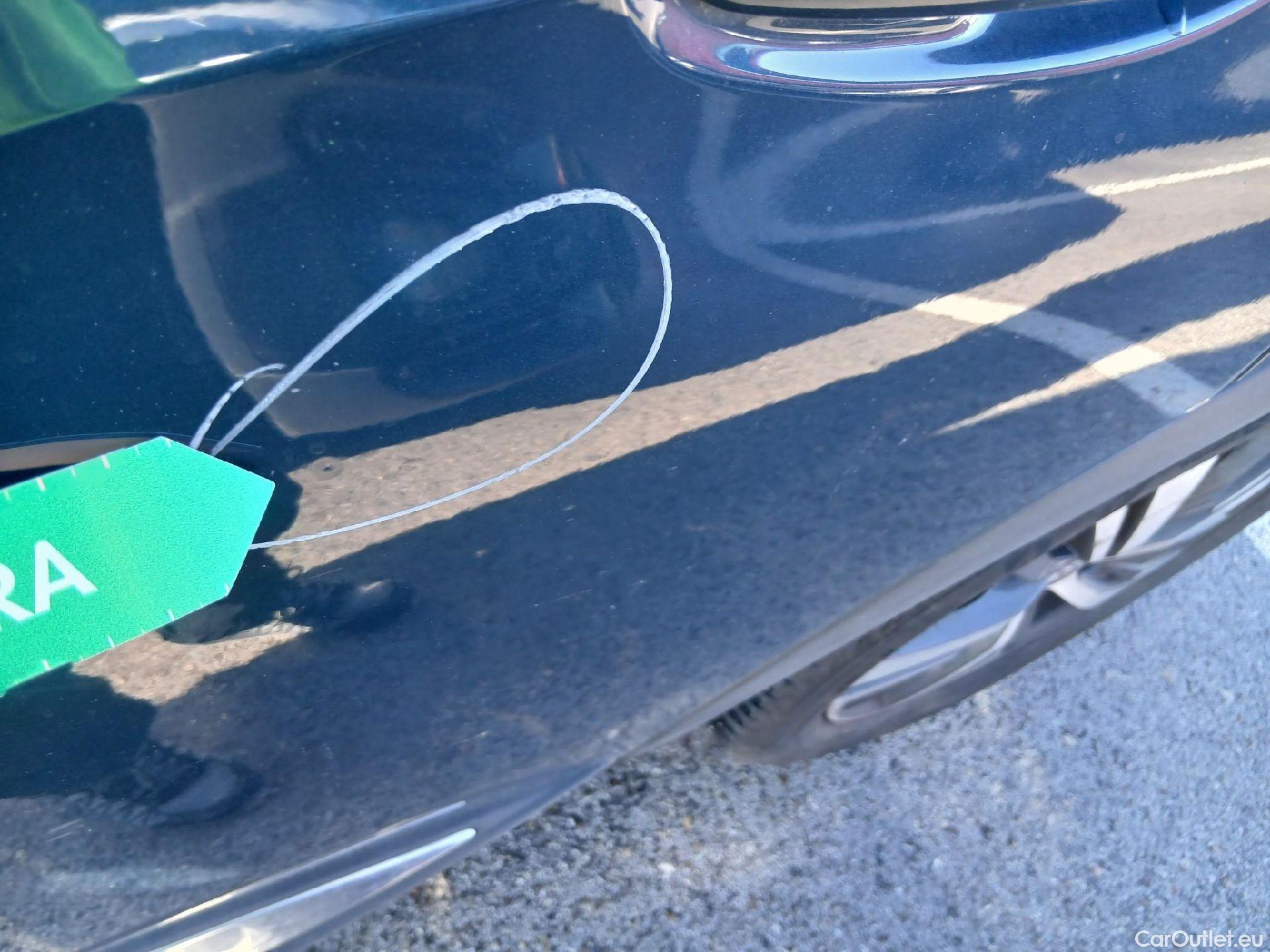  Peugeot  3008 PEUGEOT  / 2020 / 5P / todoterreno 1.5 BlueHDi 96kW S&S Allure Pack EAT8 #22