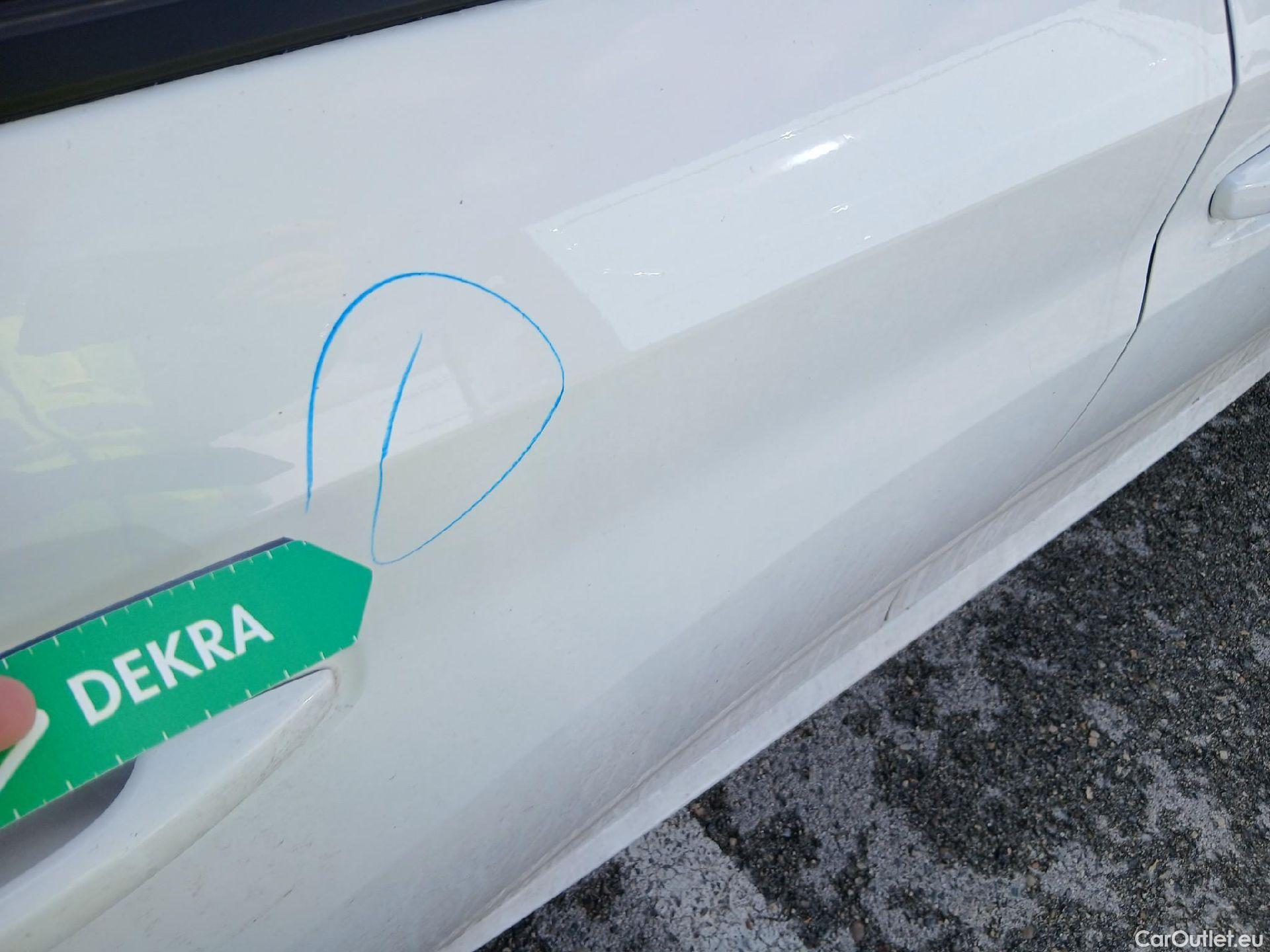  Peugeot  208 PEUGEOT  / 2019 / 5P / berlina con portón PureTech 73kW (100CV) Allure (CX) #15