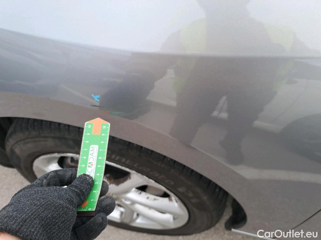  Opel  Corsa OPEL  / 2019 / 5P / berlina con portón 1.2T XHL 74kW (100CV) GS-Line #31