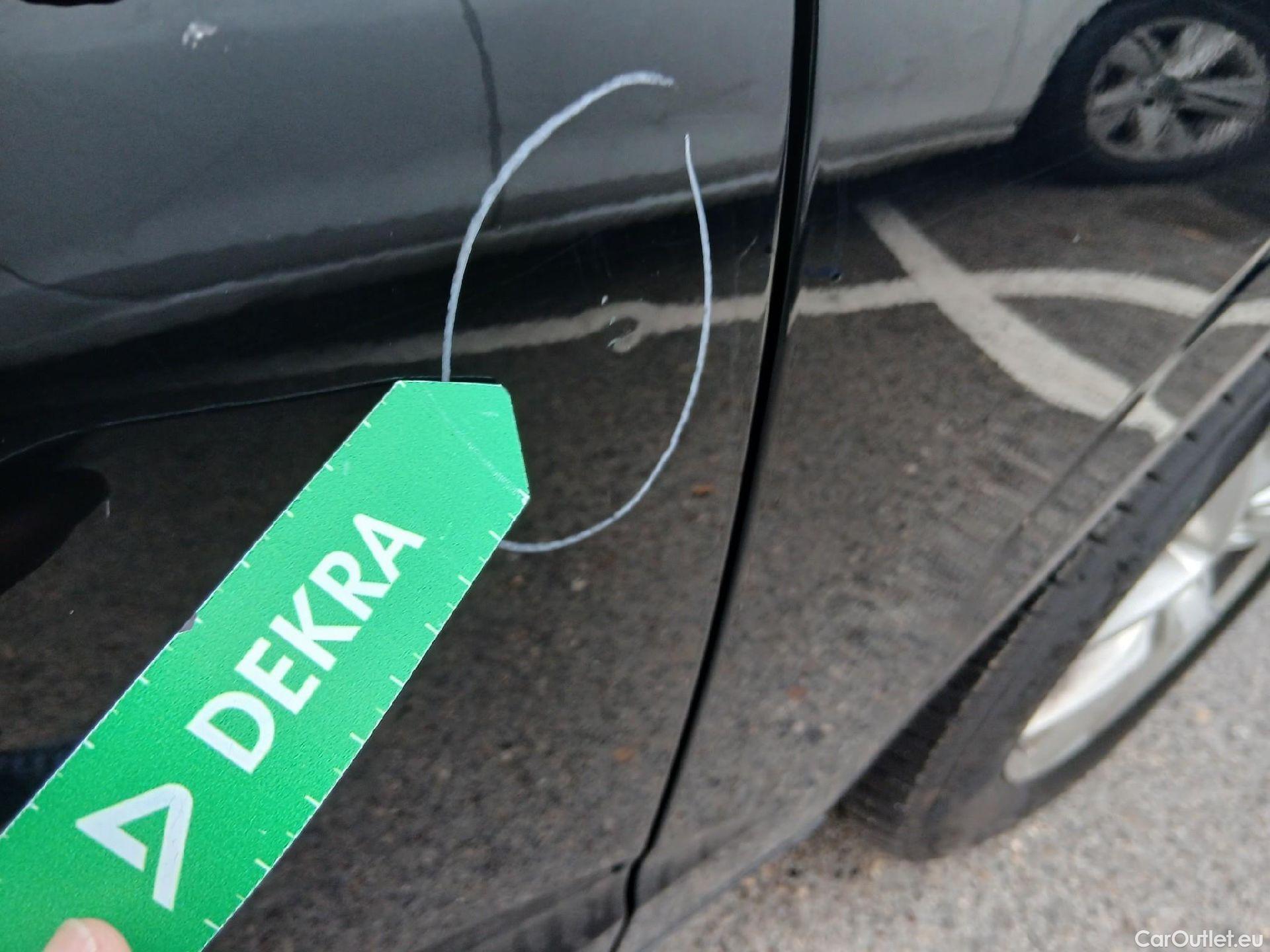  Volvo  XC60 VOLVO  / 2017 / 5P / todoterreno 2.0 B4 D Momentum Pro Auto #56