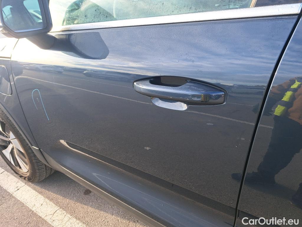  Volvo  XC 40 VOLVO XC40 / 2017 / 5P / todoterreno 1.5 T5 Twin Recharge Inscription Ex Auto #46