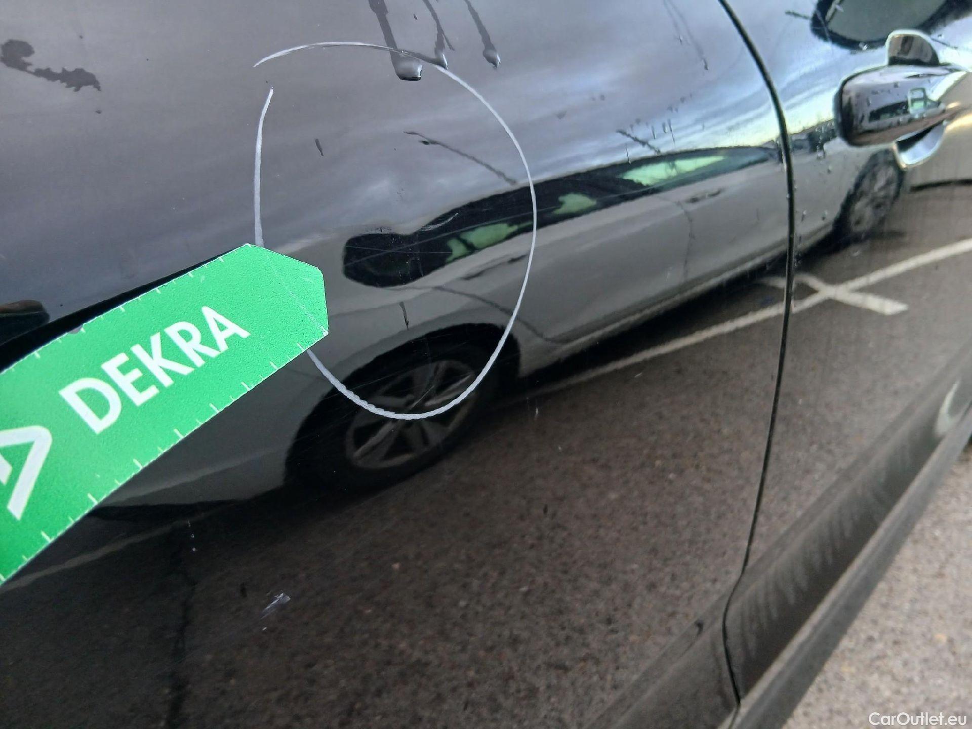  Volvo  XC60 VOLVO  / 2017 / 5P / todoterreno 2.0 B4 D Momentum Pro Auto #54