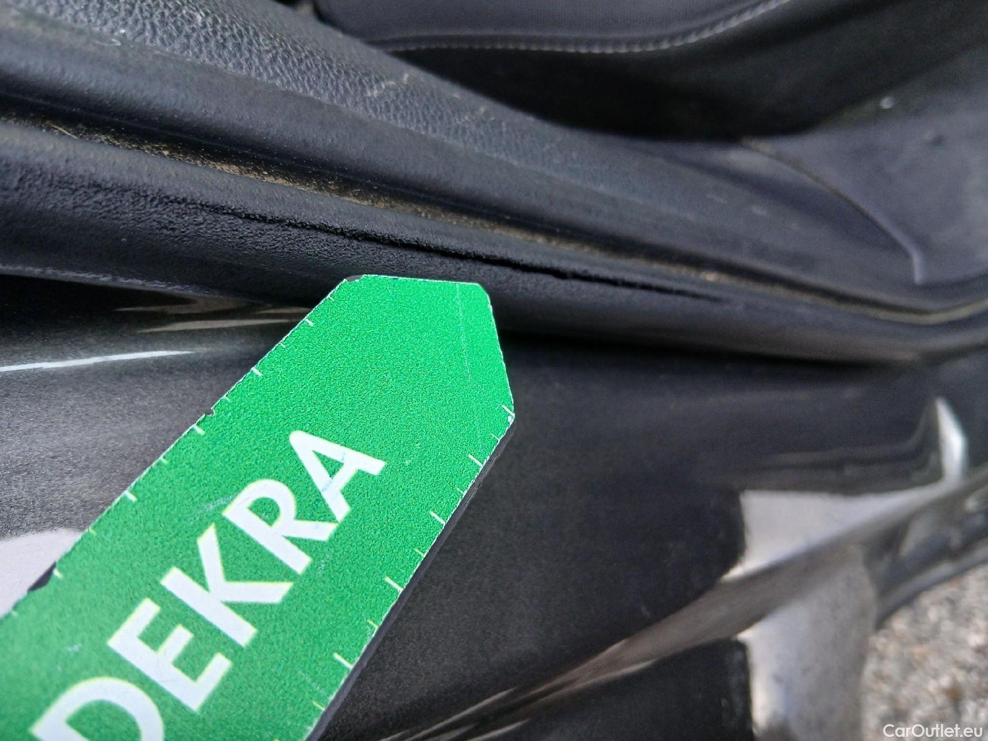  Volkswagen  T-CROSS VOLKSWAGEN  / 2018 / 5P / todoterreno Advance 1.0 TSI 85kW (115CV) DSG (AC) #36