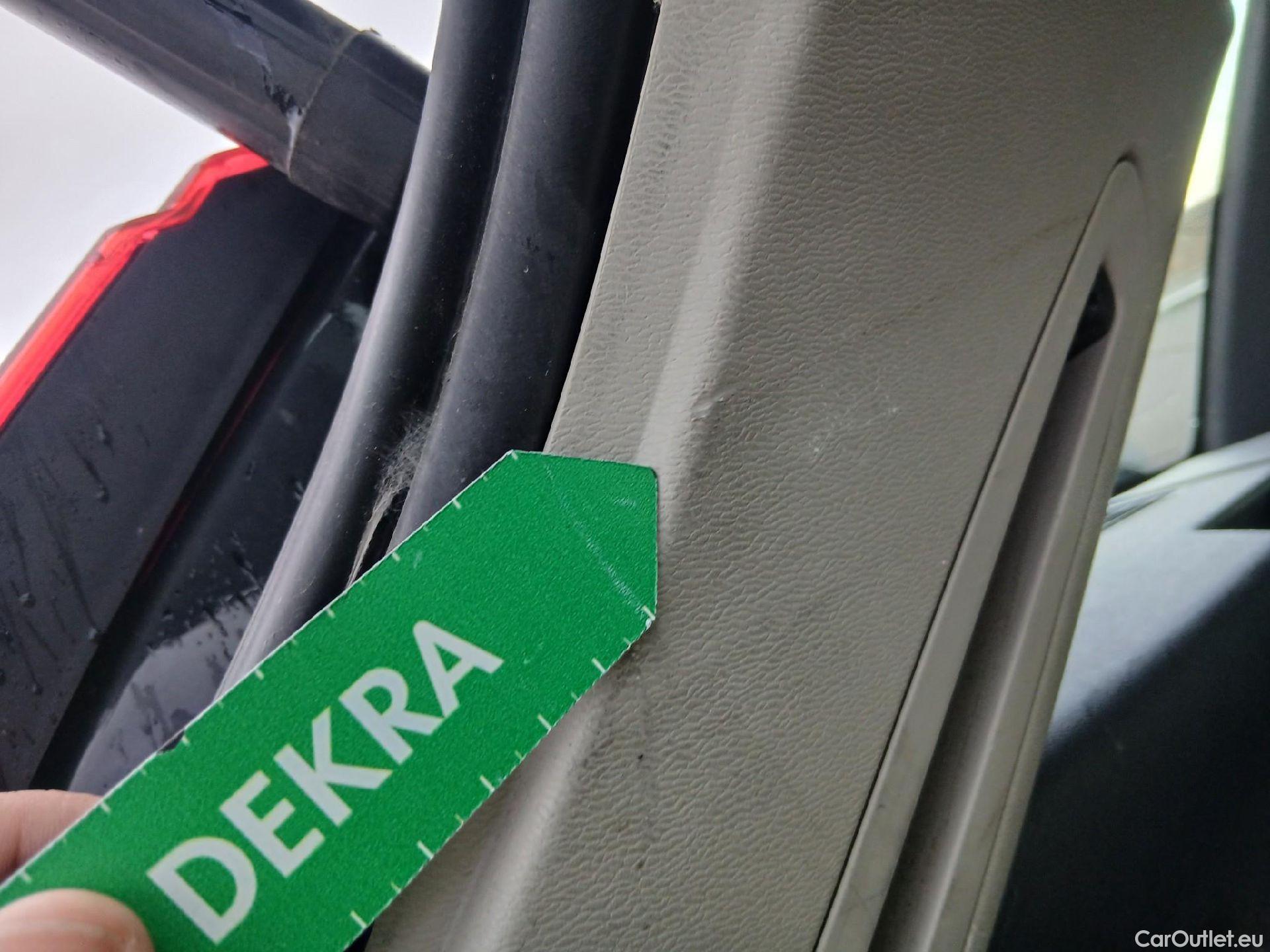  Volvo  XC60 VOLVO  / 2017 / 5P / todoterreno 2.0 B4 D Momentum Pro Auto #69