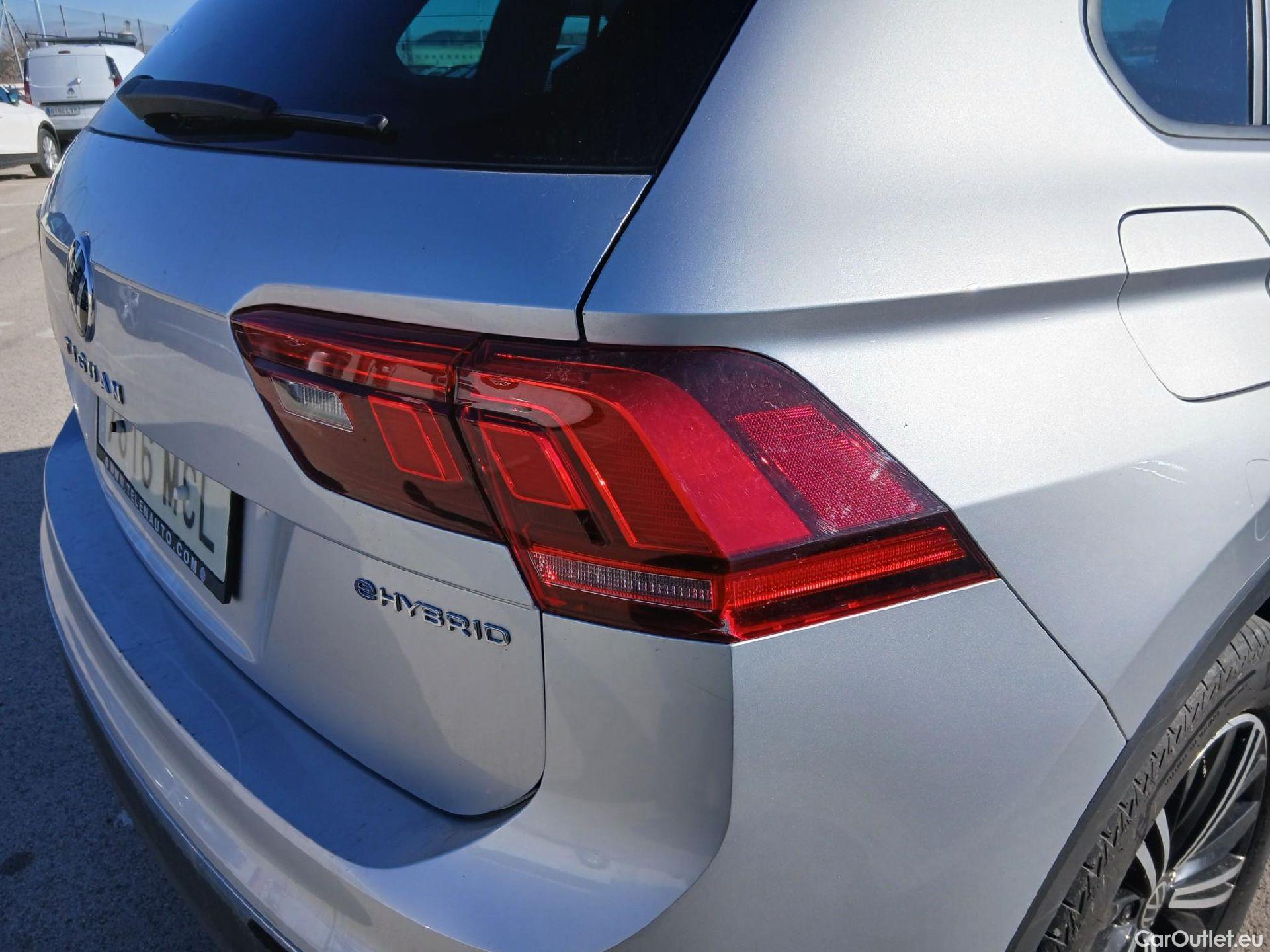  Volkswagen  Tiguan VOLKSWAGEN  / 2020 / 5P / todoterreno Life 1.4 TSI eHybrid 180kW (245CV) DSG #35