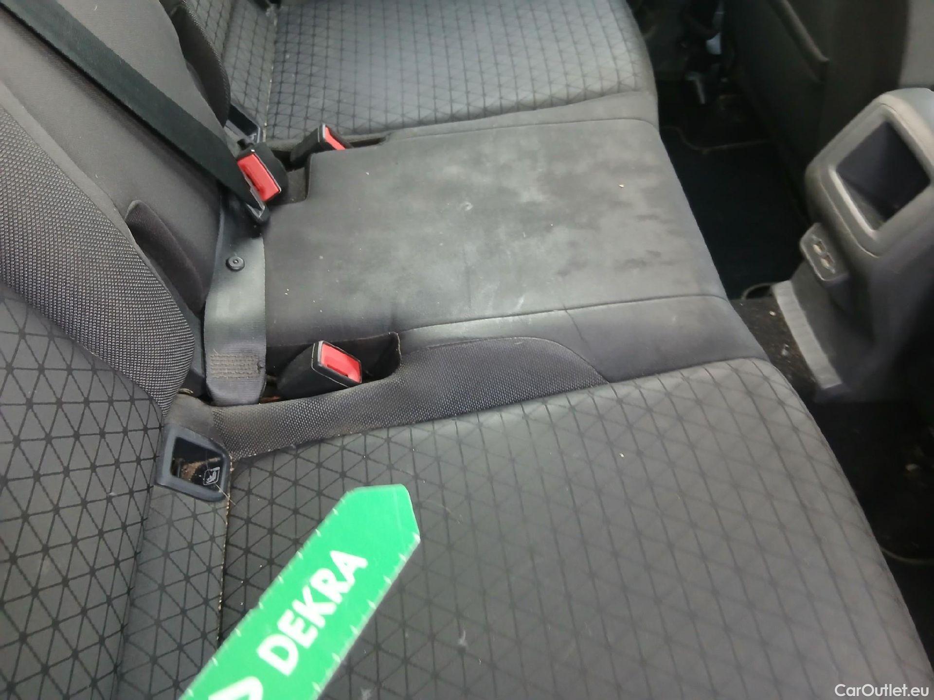  Volkswagen  T-CROSS VOLKSWAGEN  / 2018 / 5P / todoterreno Advance 1.0 TSI 85kW (115CV) DSG (AC) #13