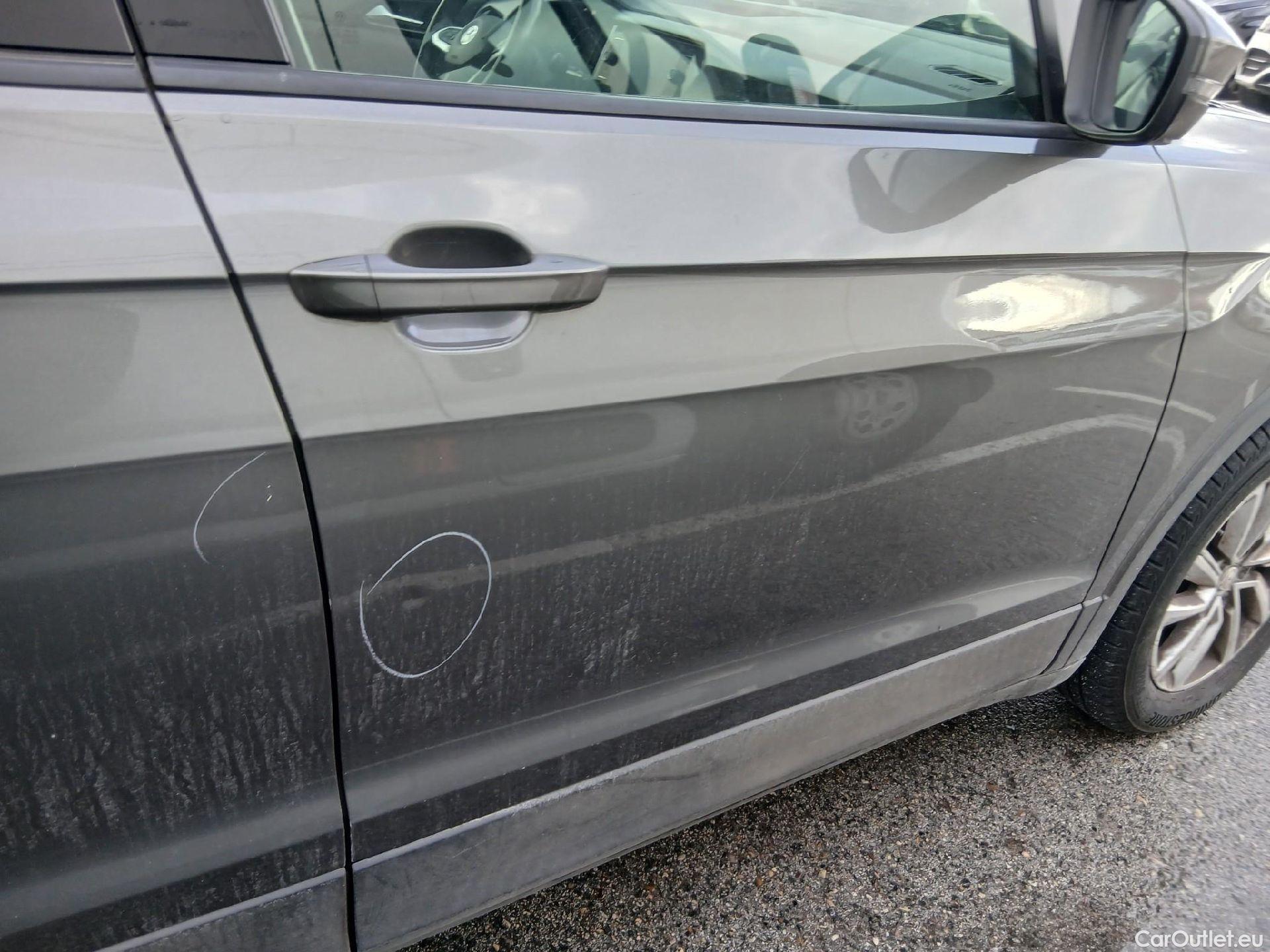  Volkswagen  T-CROSS VOLKSWAGEN  / 2018 / 5P / todoterreno Advance 1.0 TSI 85kW (115CV) DSG (AC) #40