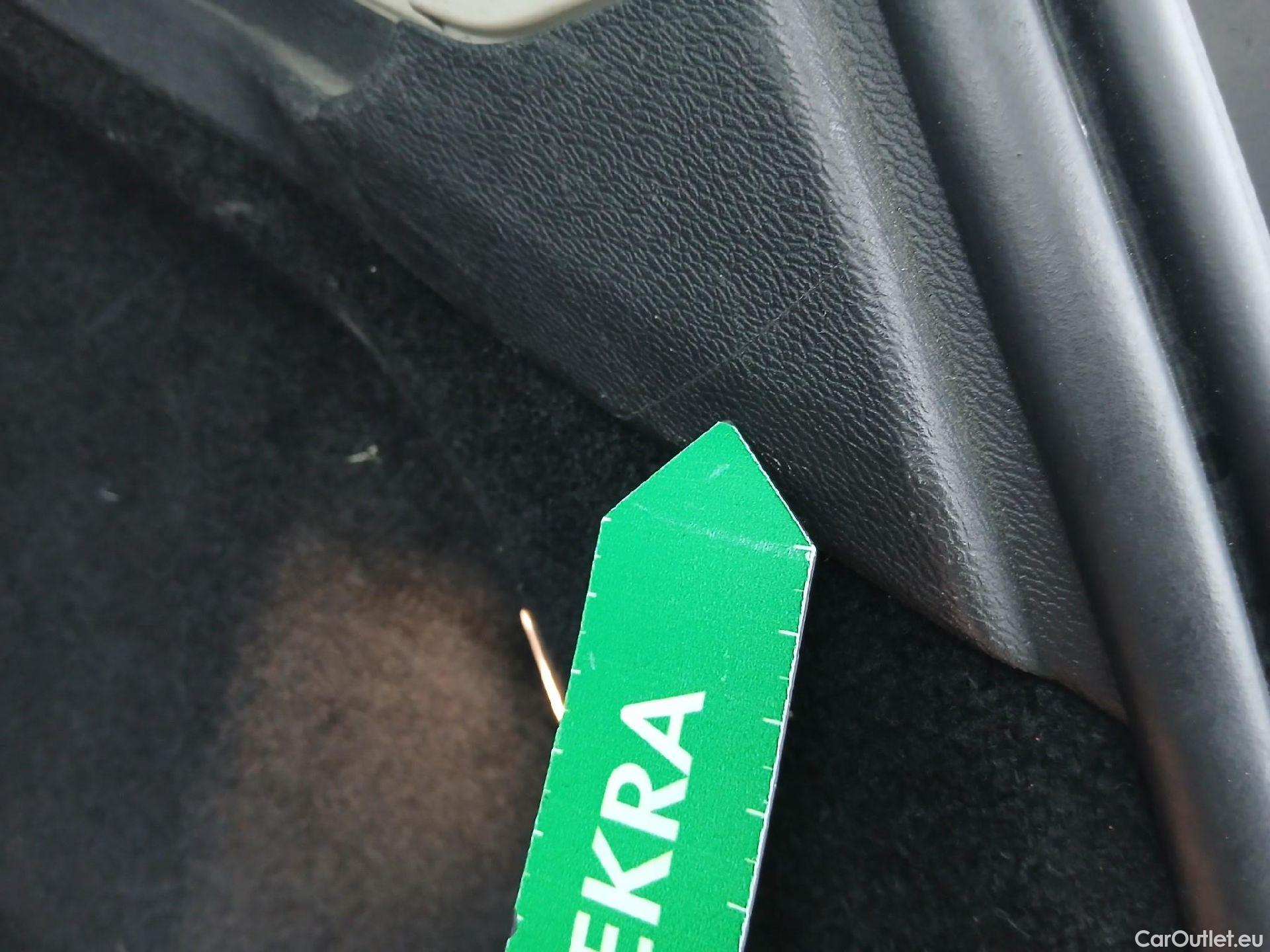  Volvo  XC60 VOLVO  / 2017 / 5P / todoterreno 2.0 B4 D Momentum Pro Auto #67