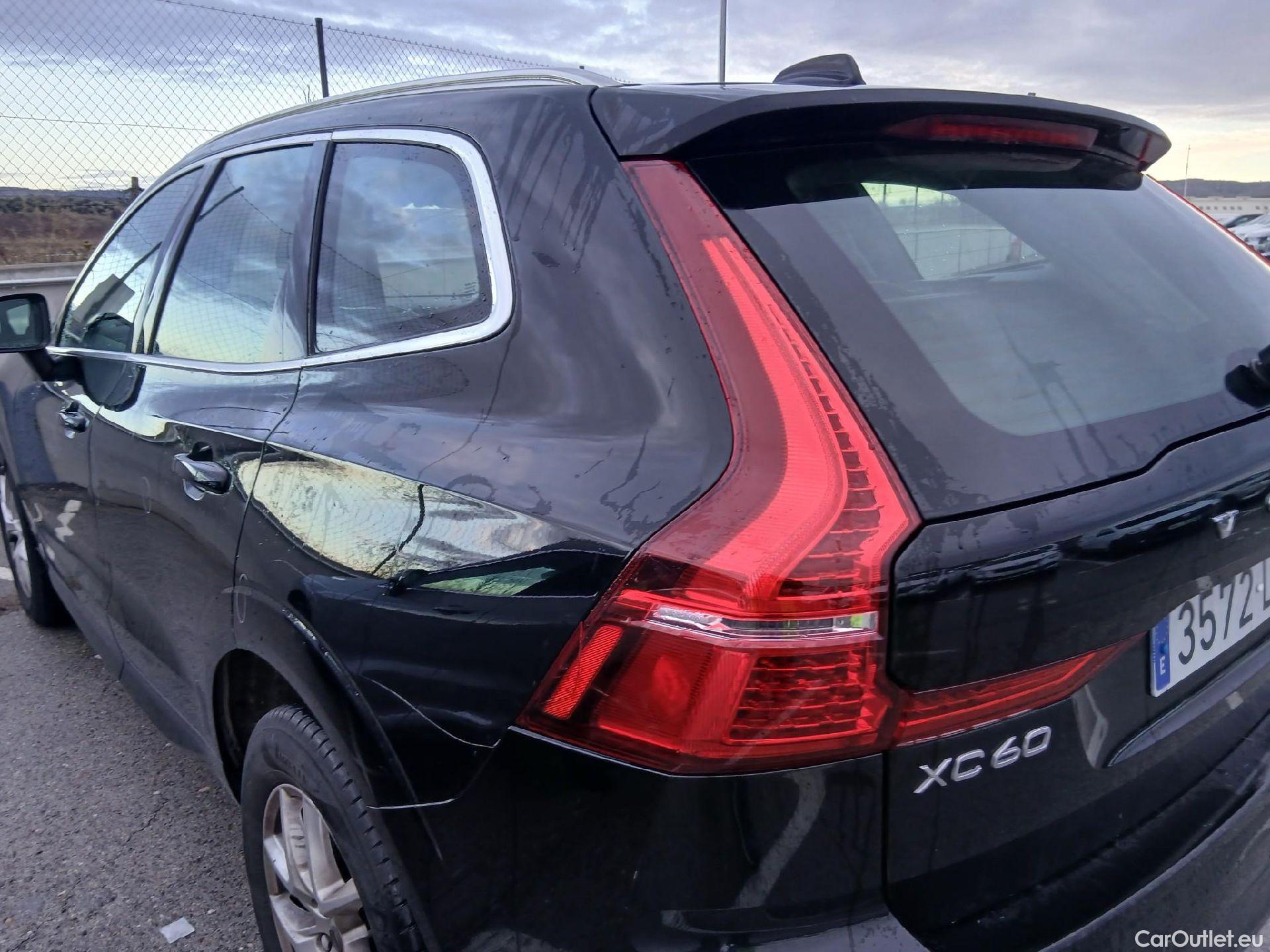  Volvo  XC60 VOLVO  / 2017 / 5P / todoterreno 2.0 B4 D Momentum Pro Auto #28