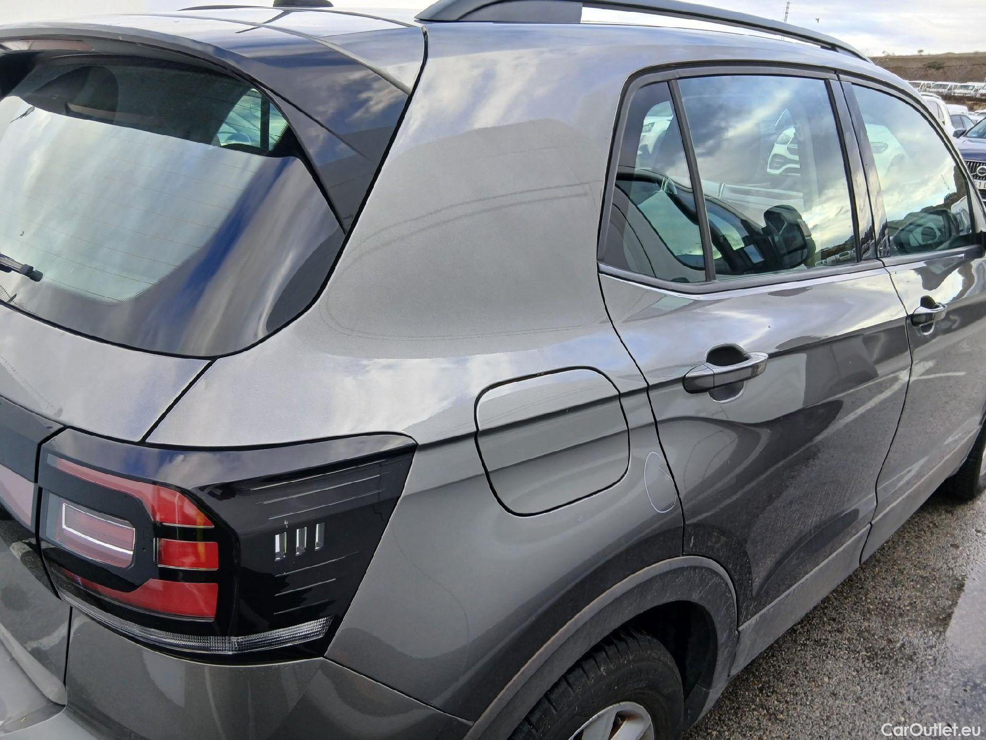  Volkswagen  T-CROSS VOLKSWAGEN  / 2018 / 5P / todoterreno Advance 1.0 TSI 85kW (115CV) DSG (AC) #31