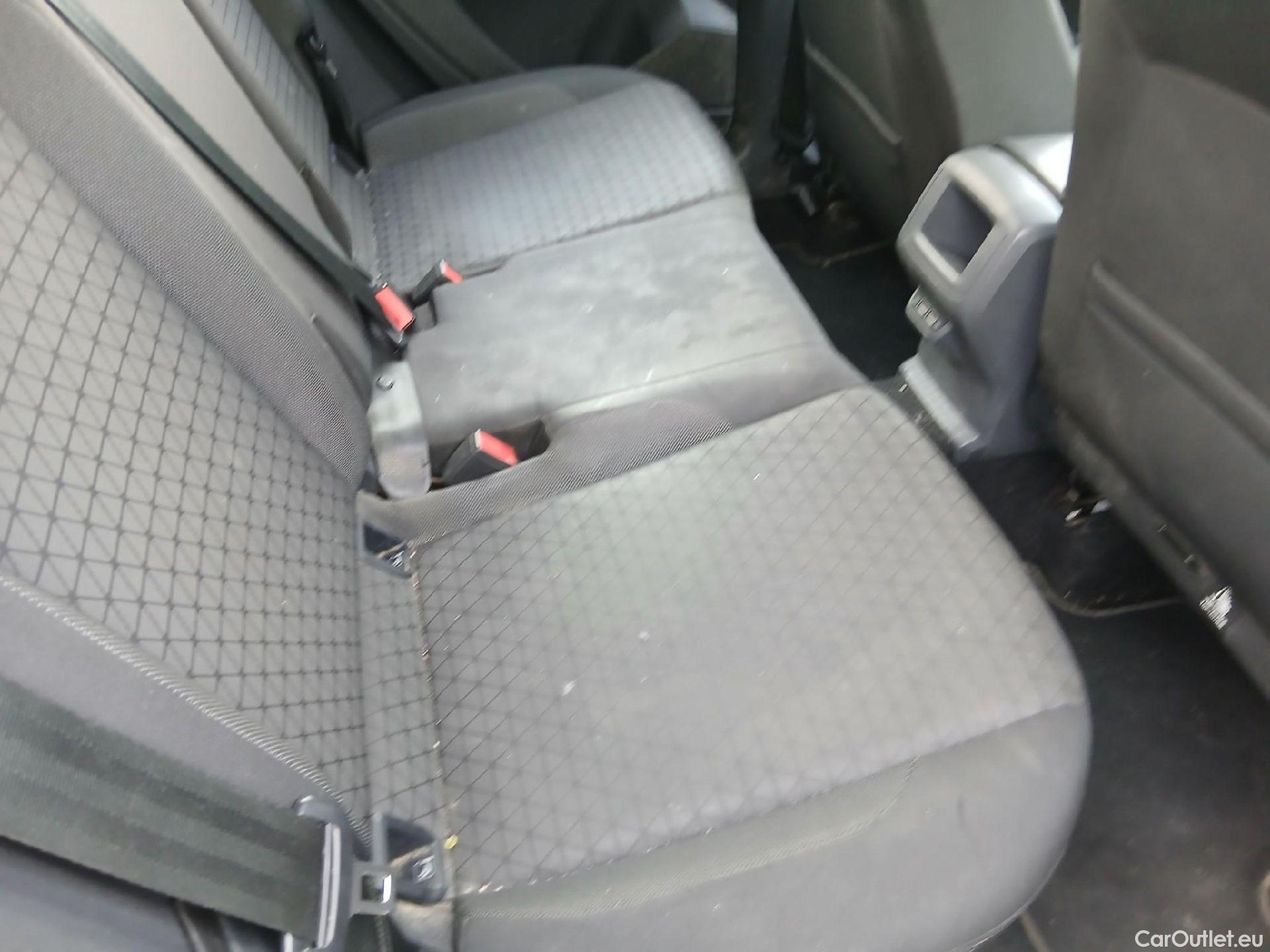  Volkswagen  T-CROSS VOLKSWAGEN  / 2018 / 5P / todoterreno Advance 1.0 TSI 85kW (115CV) DSG (AC) #38