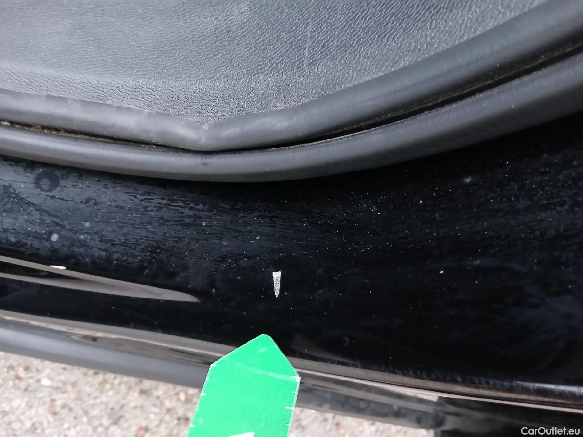  Volvo  XC60 VOLVO  / 2017 / 5P / todoterreno 2.0 B4 D Momentum Pro Auto #34