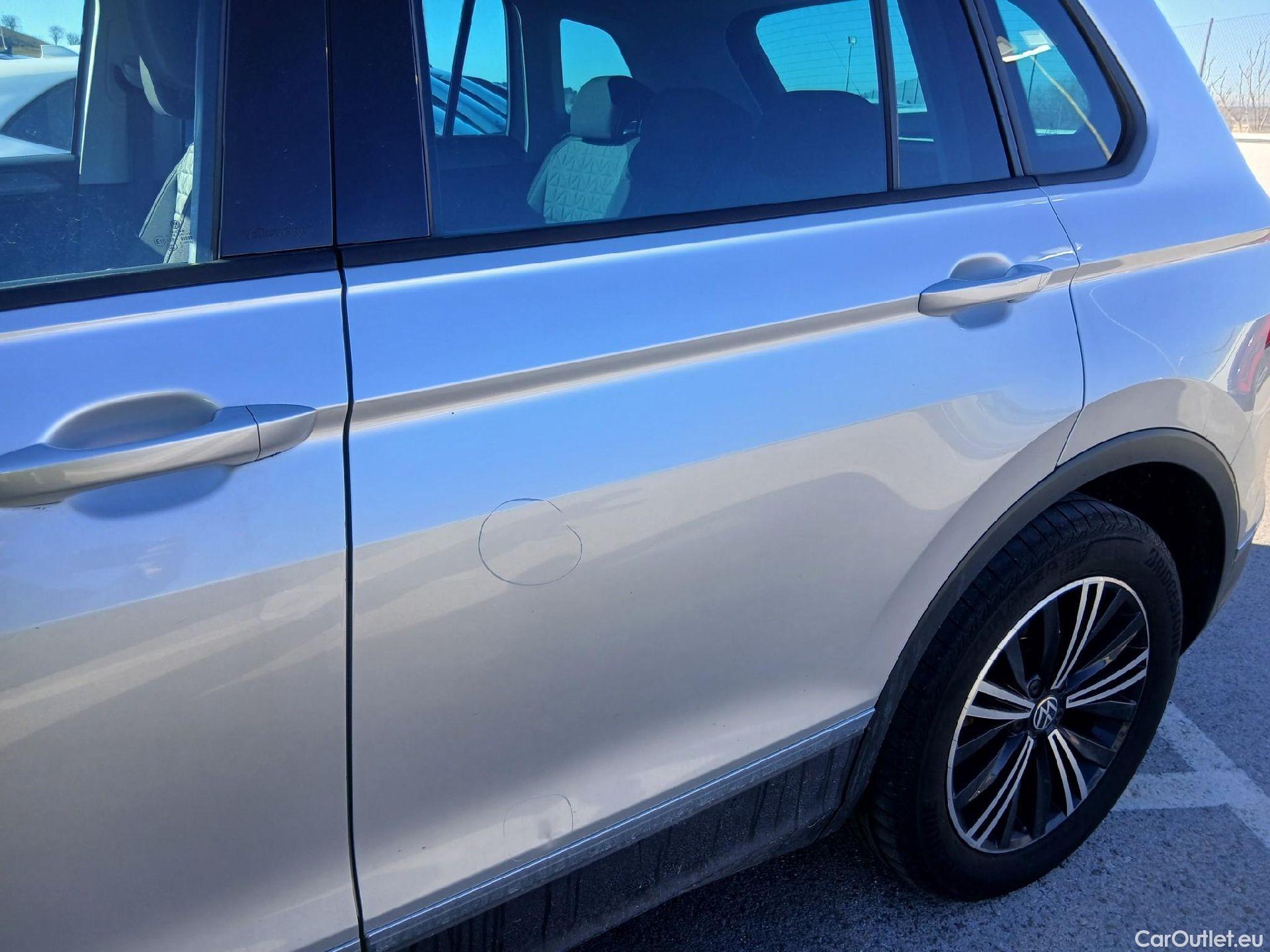  Volkswagen  Tiguan VOLKSWAGEN  / 2020 / 5P / todoterreno Life 1.4 TSI eHybrid 180kW (245CV) DSG #12