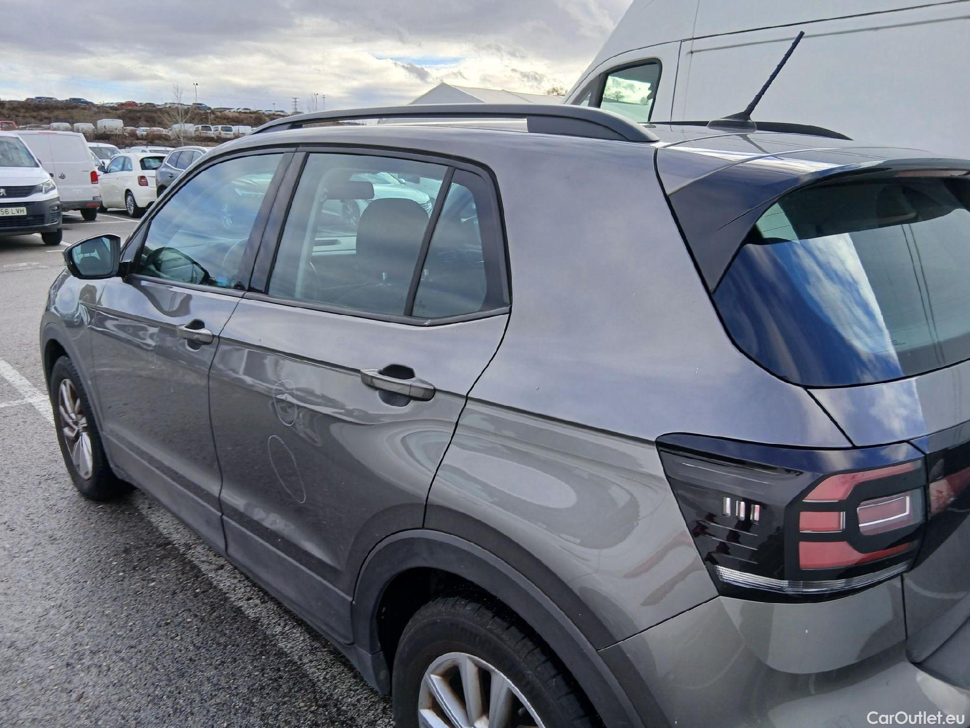  Volkswagen  T-CROSS VOLKSWAGEN  / 2018 / 5P / todoterreno Advance 1.0 TSI 85kW (115CV) DSG (AC) #21