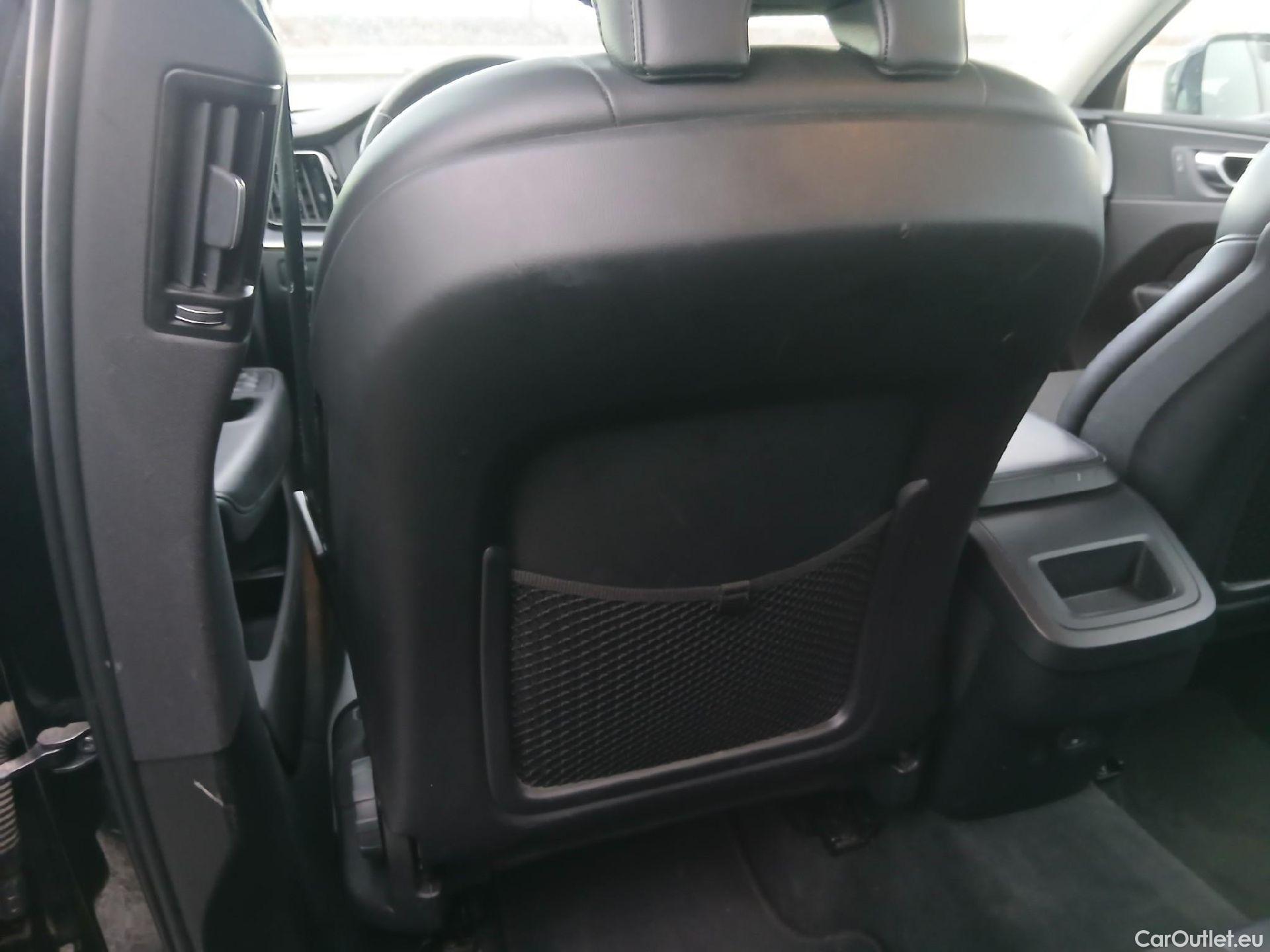  Volvo  XC60 VOLVO  / 2017 / 5P / todoterreno 2.0 B4 D Momentum Pro Auto #39